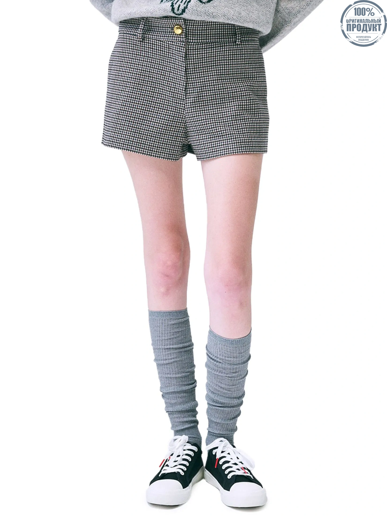 MARDI MERCREDI ACTIF Gold Button Mid Rise Shorts Square Logo Wappen Beige Check MARDI MERCREDI ACTIF Gold Button Mid Rise Shorts Square Logo Wappen Beige Check