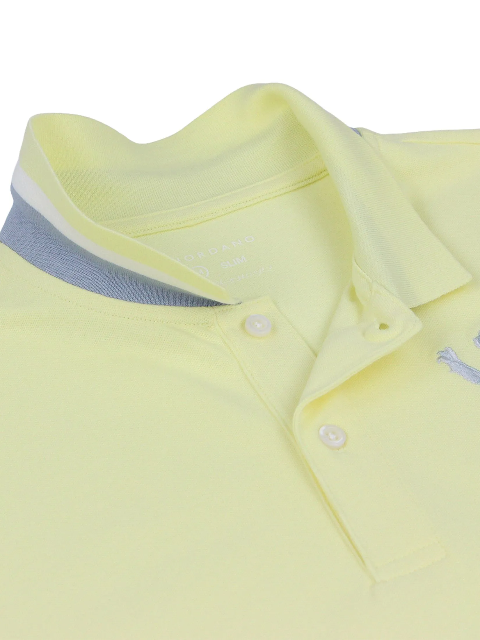 GIORDANO Men's Slim Embroidery Bold Polo (3D Lion) Wax Yellow GIORDANO Men's Slim Embroidery Bold Polo (3D Lion) Wax Yellow
