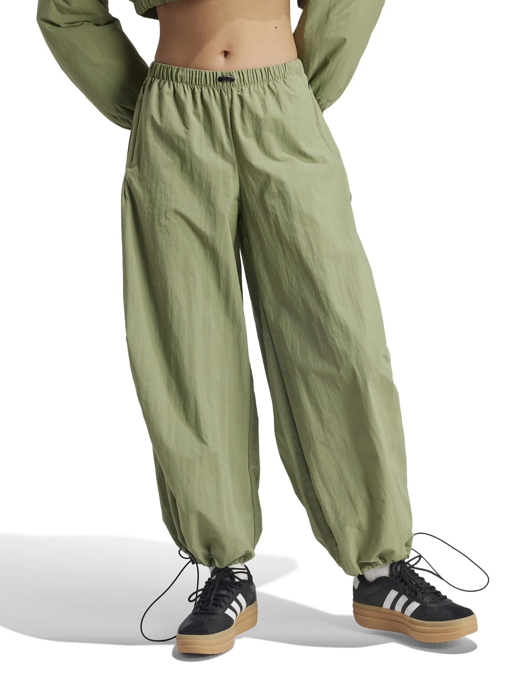 ADIDAS Women Parachute Pants City Escape Woven Tent Green ADIDAS Women Parachute Pants City Escape Woven Tent Green
