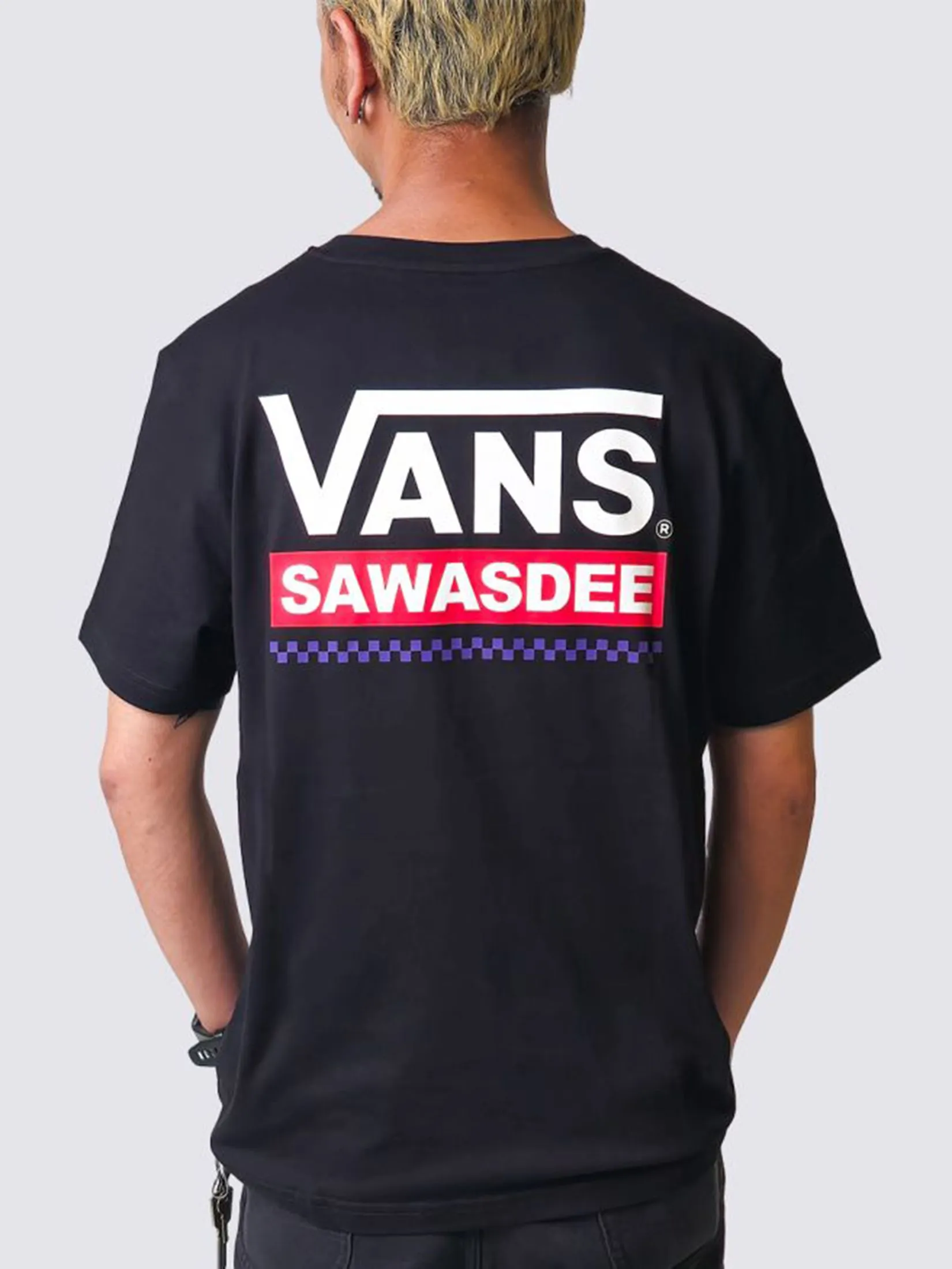 VANS Men T-Shirt Sawassdee VANS Men T-Shirt Sawassdee