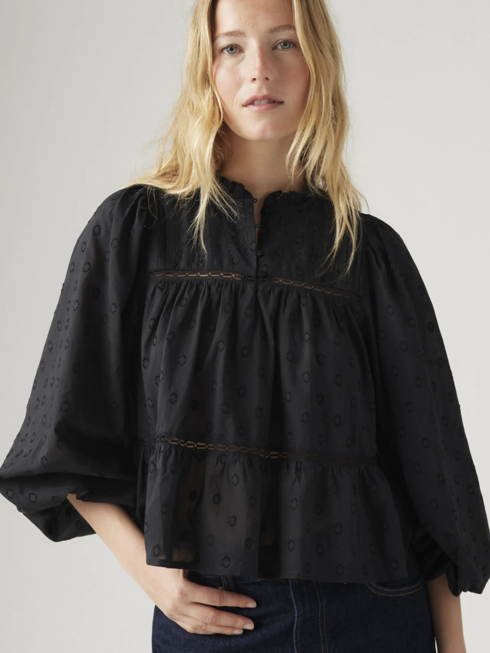 LEVI'S Women's Lucia Blouse Black LEVI'S Women's Lucia Blouse Black