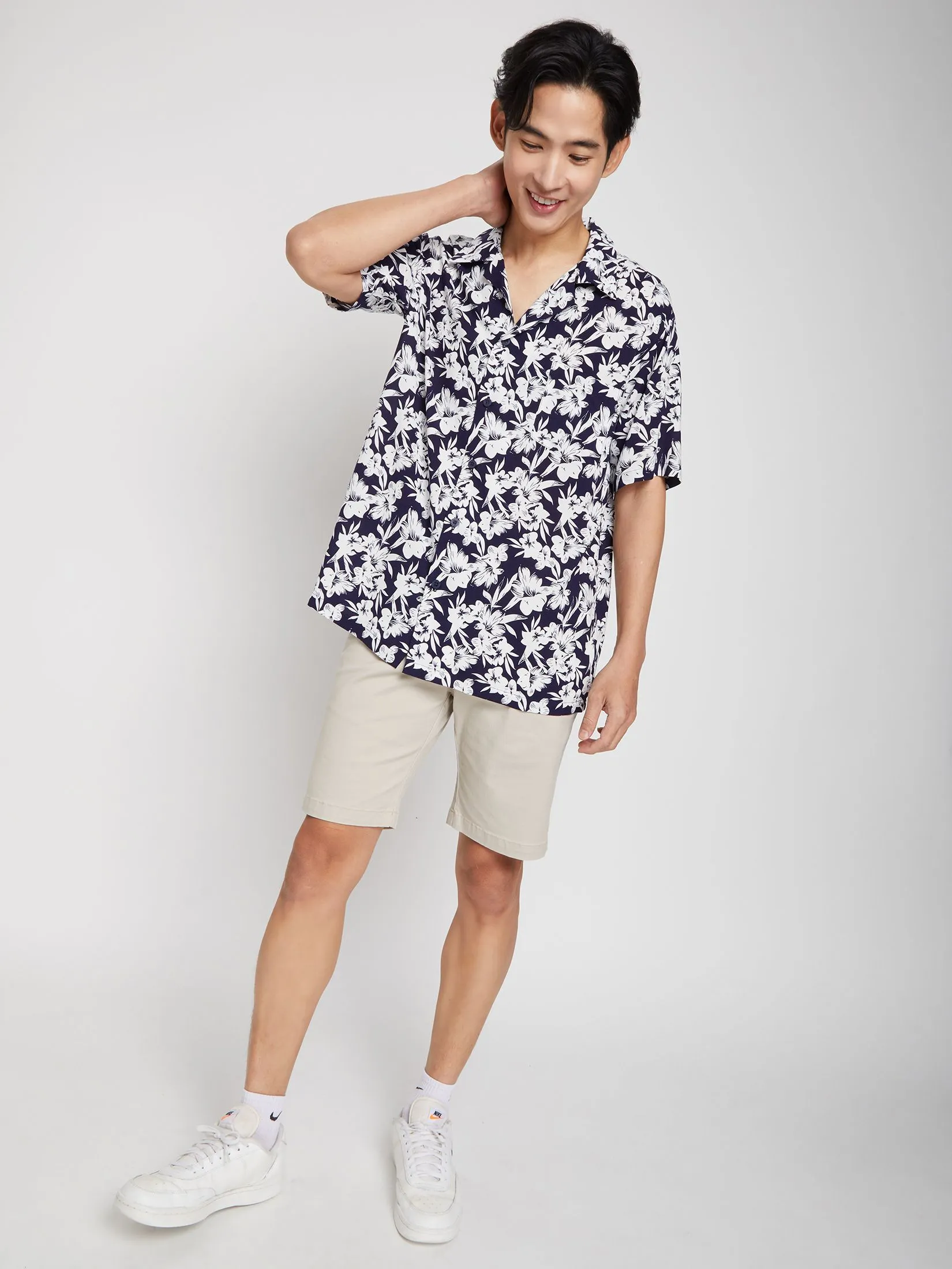 PACIFIC UNION Men Hawaii Shirt Short Sleeves Navy PACIFIC UNION Men Hawaii Shirt Short Sleeves Navy