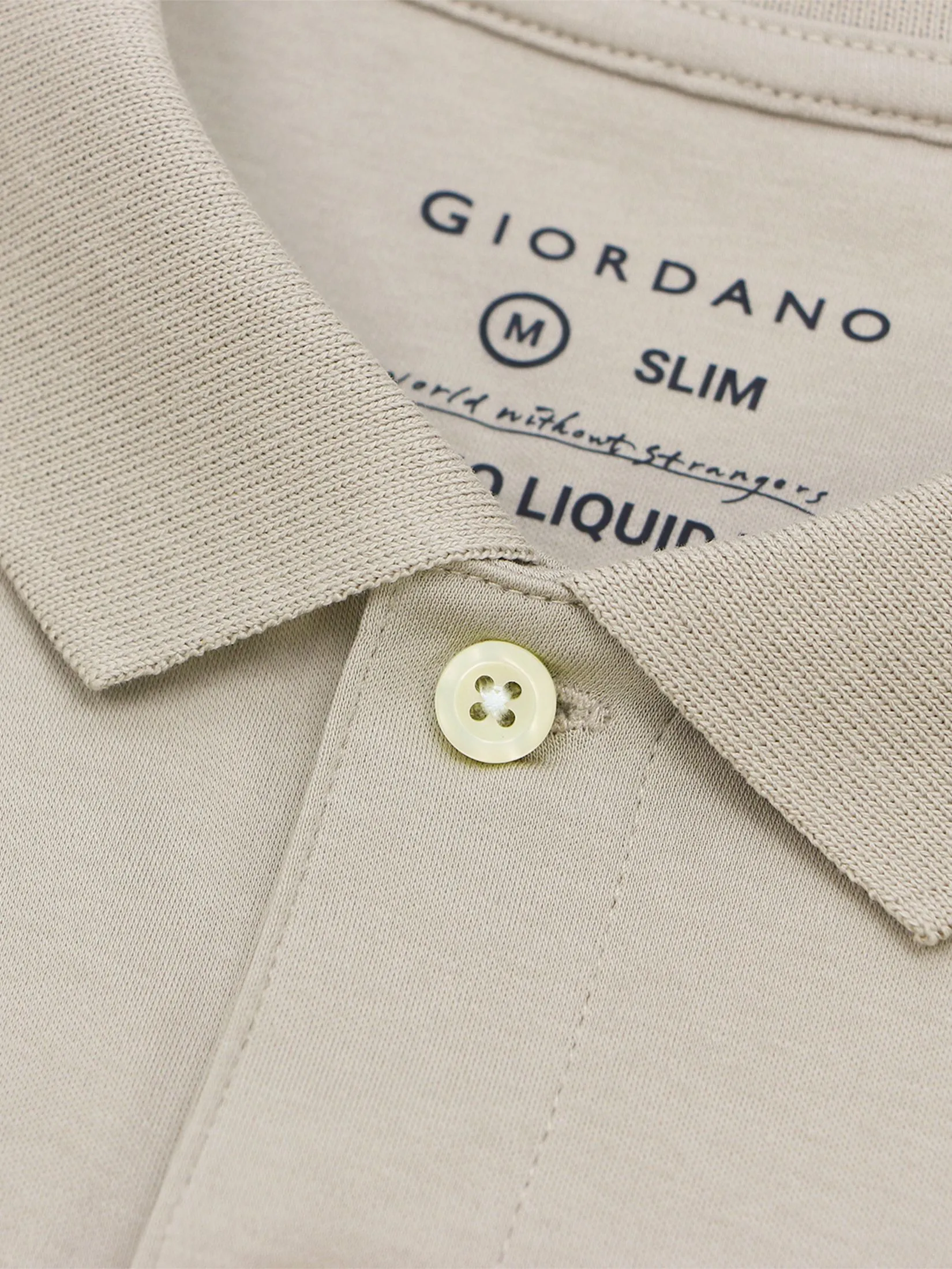 GIORDANO Men's Interlock Embroidery Polo (Liquid Touch) Cashmere Khaki GIORDANO Men's Interlock Embroidery Polo (Liquid Touch) Cashmere Khaki