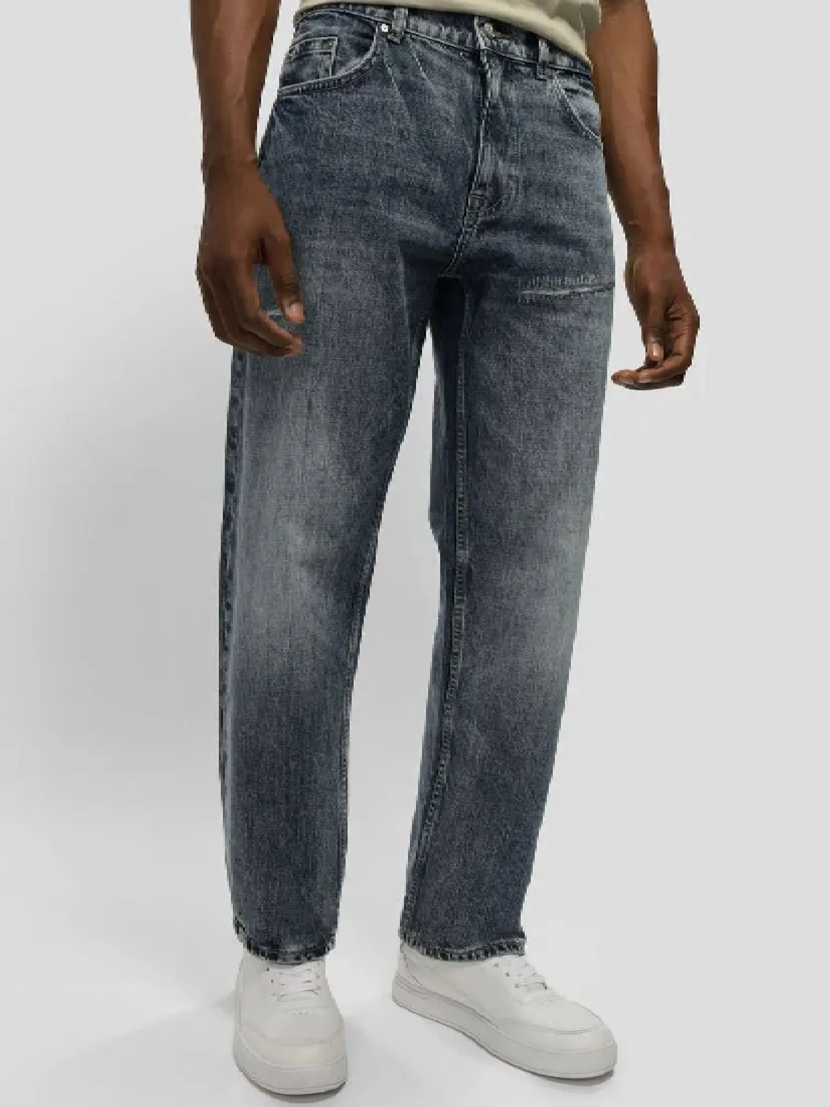 GUESS MEN Damon Straight Jeans - Denim GUESS MEN Damon Straight Jeans - Denim