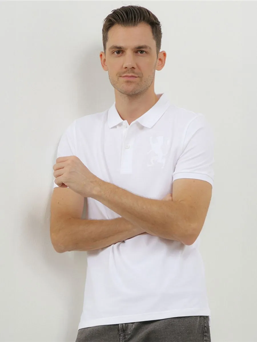 GIORDANO Men's Lycra Pique Embroidery Polo (3D Lion)  White GIORDANO Men's Lycra Pique Embroidery Polo (3D Lion)  White