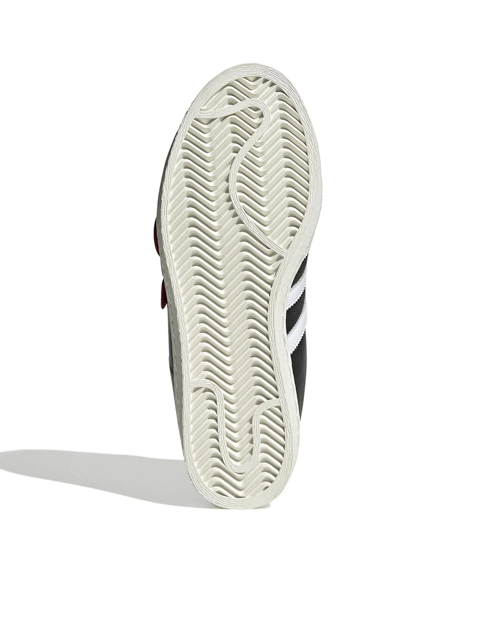 ADIDAS Women Sneakers Superstar Hello Kitty Anniversary Core Black / Cloud White / Red ADIDAS Women Sneakers Superstar Hello Kitty Anniversary Core Black / Cloud White / Red