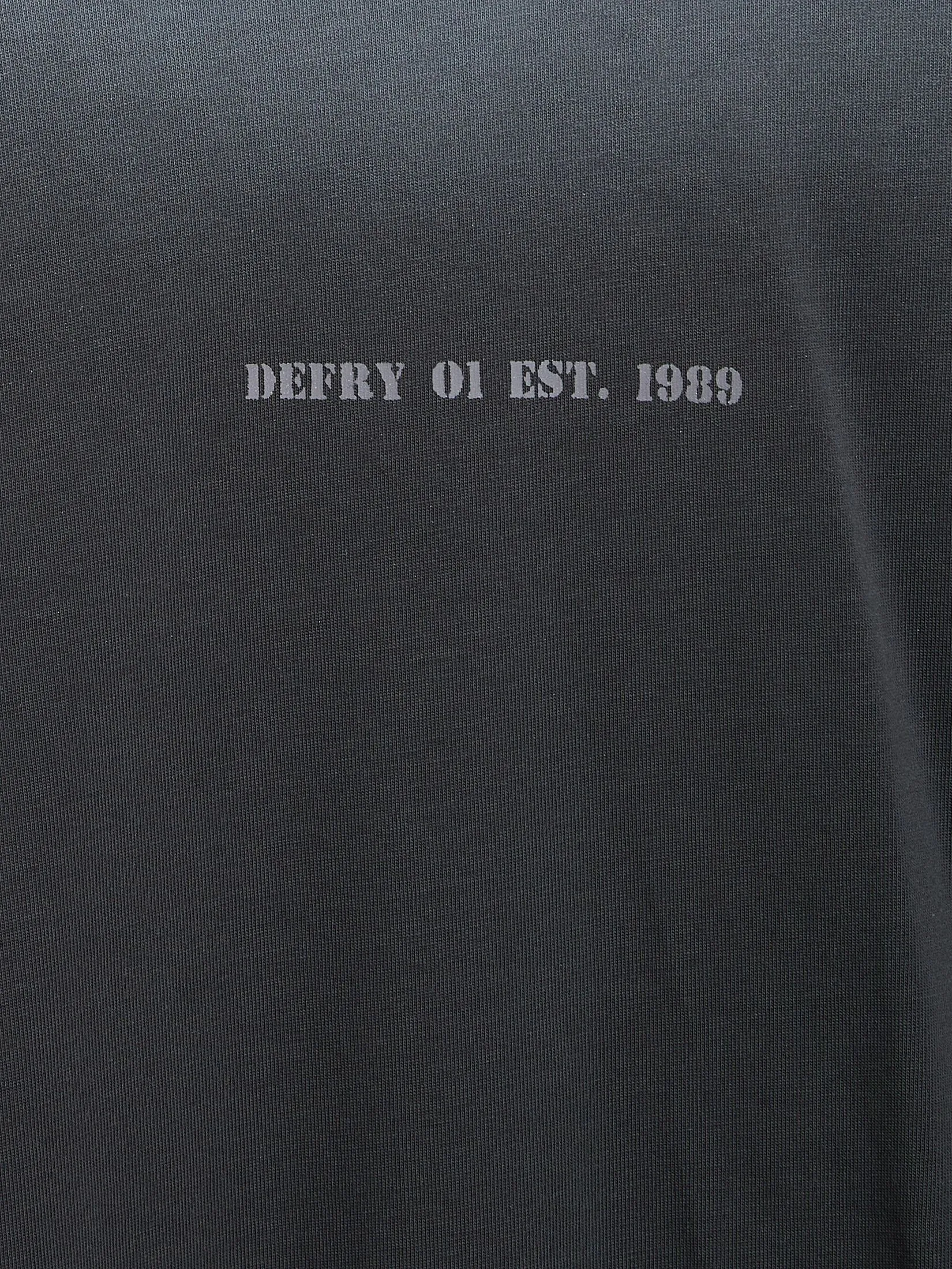 DEFRY 01 Men T-Shirt Short Sleeves Logo 2507RTSM068 Grey DEFRY 01 Men T-Shirt Short Sleeves Logo 2507RTSM068 Grey