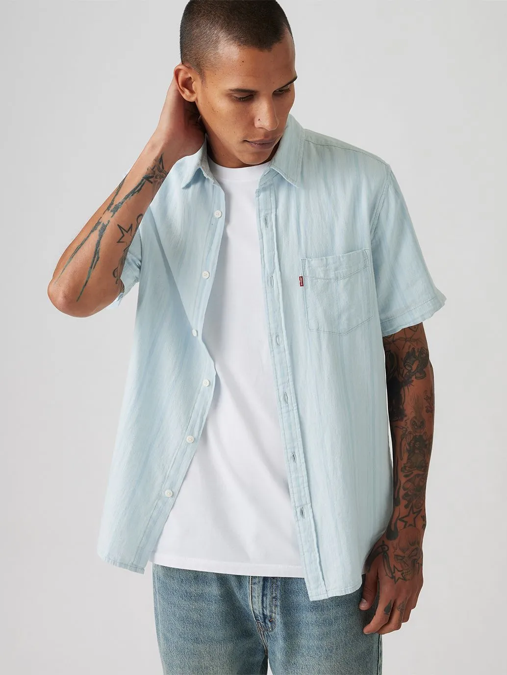 LEVI'S Men's Short-Sleeve Classic Standard Fit Shirt Blue LEVI'S Men's Short-Sleeve Classic Standard Fit Shirt Blue