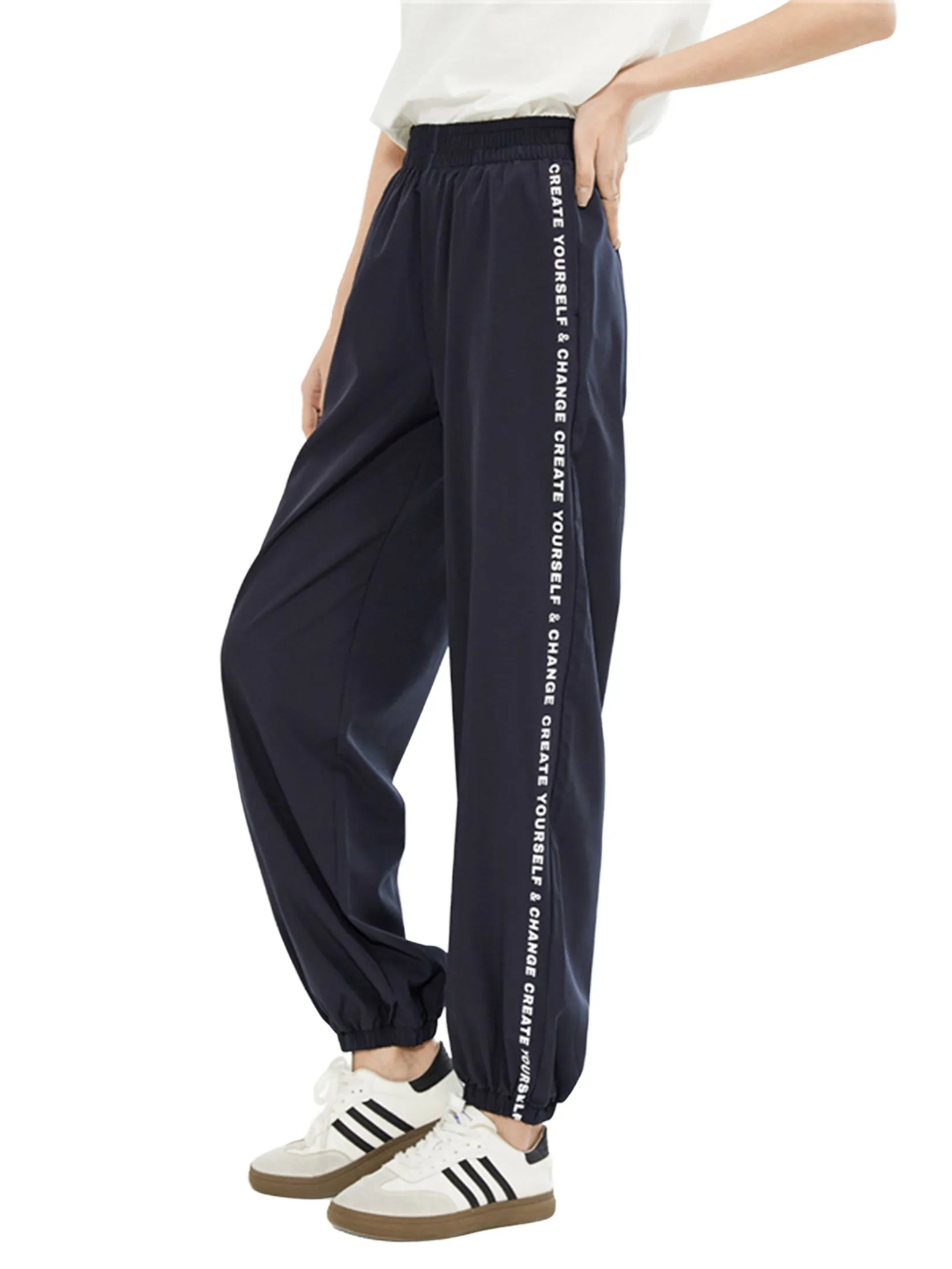 GIORDANO Women's Online Exclusive Elastic Waist Printed Joggers Navy Blue GIORDANO Women's Online Exclusive Elastic Waist Printed Joggers Navy Blue