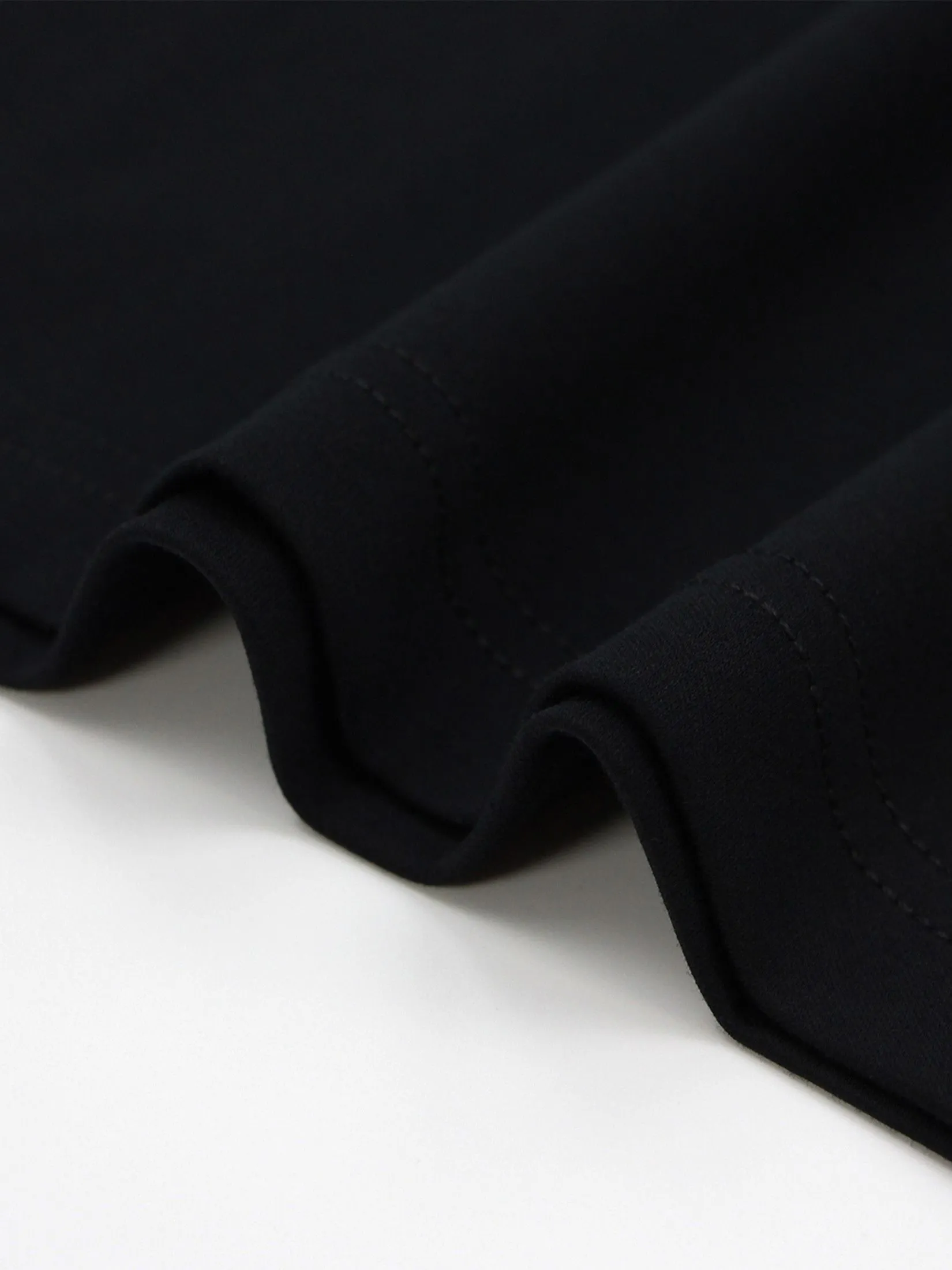 GIORDANO Men's Slim Interlock Tee (Liquid Touch) Black GIORDANO Men's Slim Interlock Tee (Liquid Touch) Black