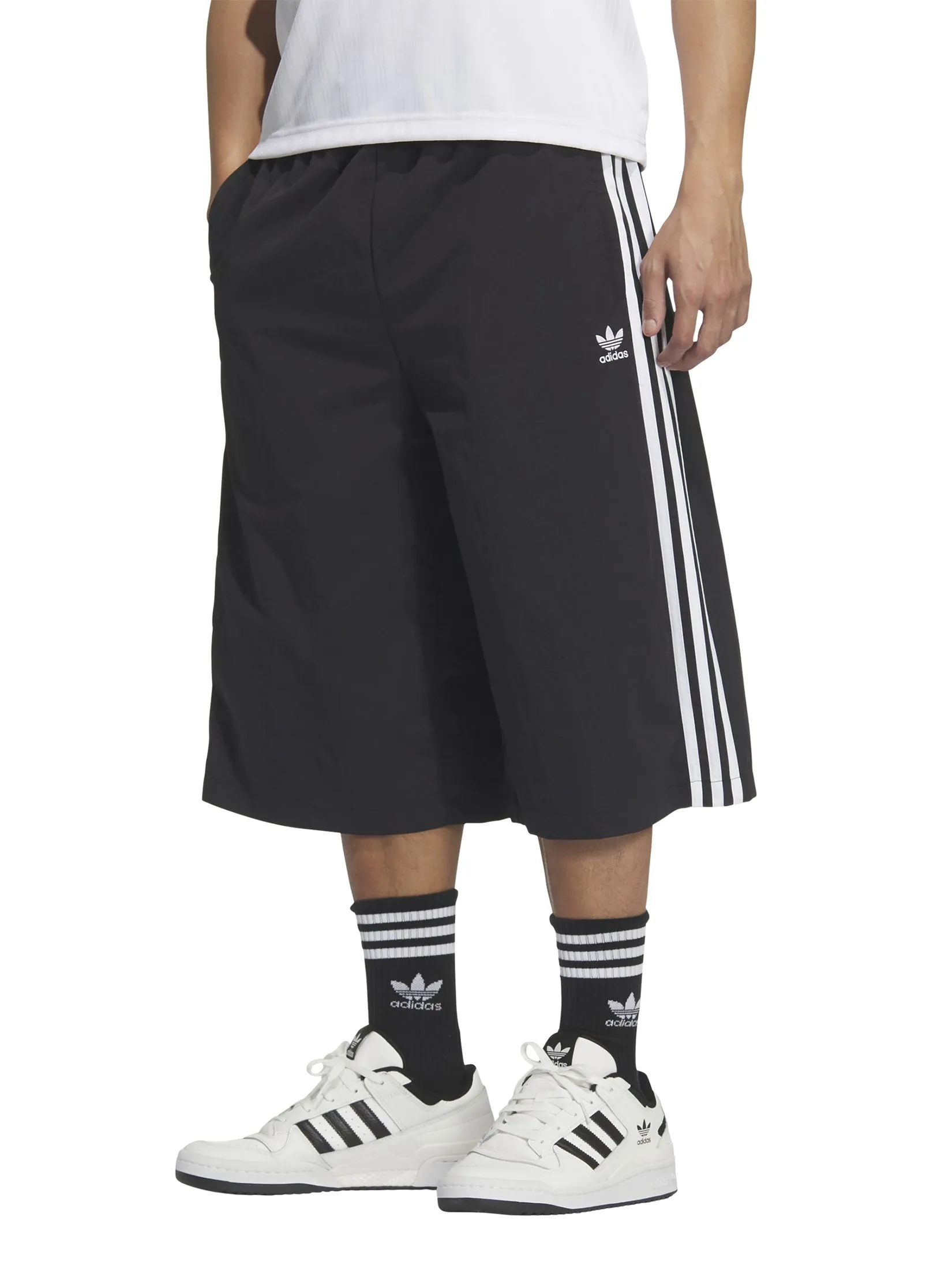 ADIDAS Men Capri Shorts KB5441 Black / White ADIDAS Men Capri Shorts KB5441 Black / White