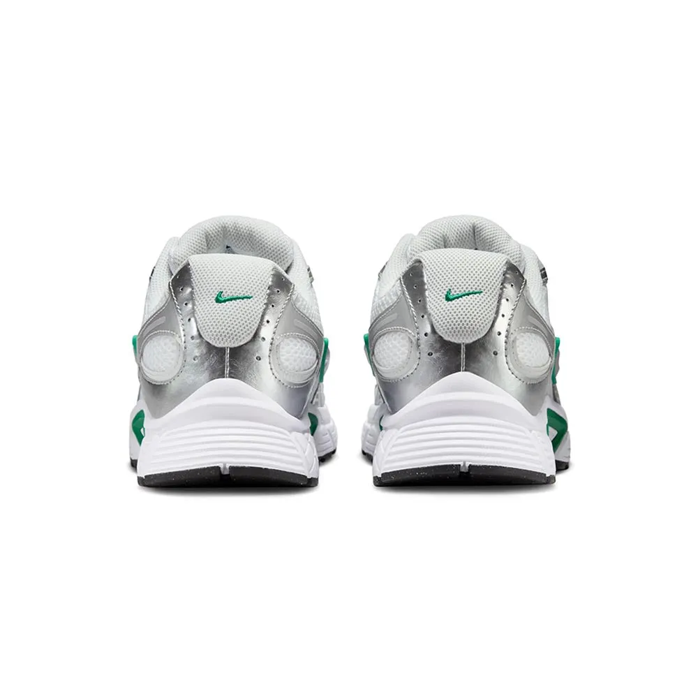 NIKE Men Casual Shoes V5 RNR White - NI083SH535EKTH NIKE Men Casual Shoes V5 RNR White - NI083SH535EKTH