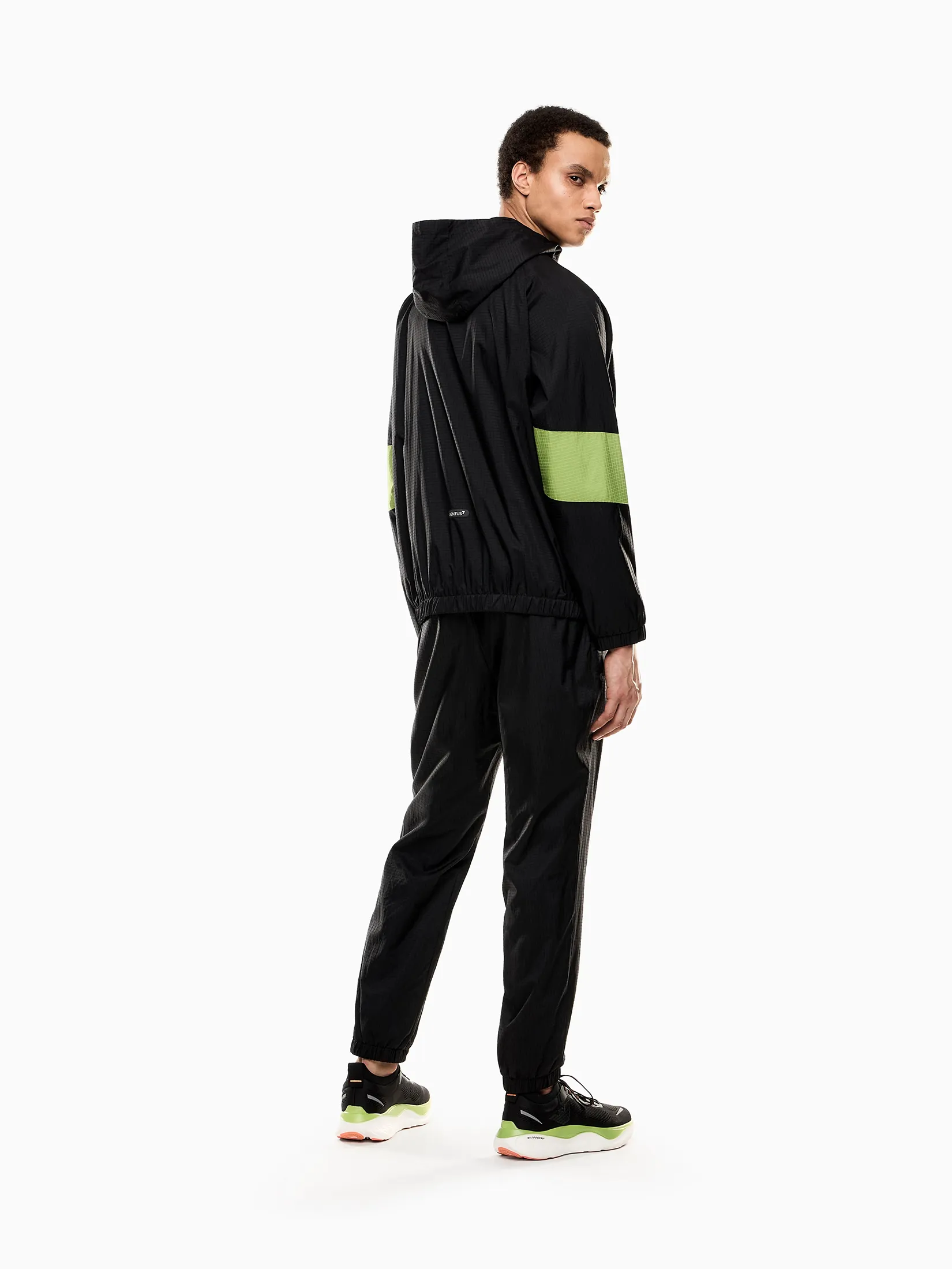 EA7 Men Tracksuit Set with Logo FW25 MC167 Black/Macaw Green EA7 Men Tracksuit Set with Logo FW25 MC167 Black/Macaw Green