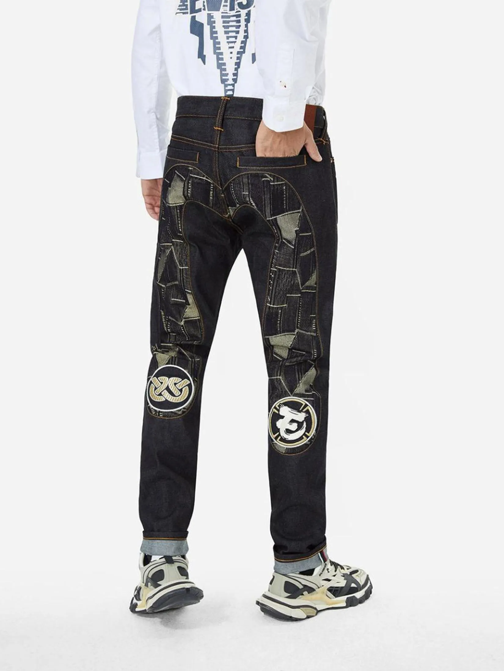 EVISU Men Jeans Patchwork Daicock Insert and Wheel Of Wisdom Embroidery Carrot Fit 2017 Indigo EVISU Men Jeans Patchwork Daicock Insert and Wheel Of Wisdom Embroidery Carrot Fit 2017 Indigo