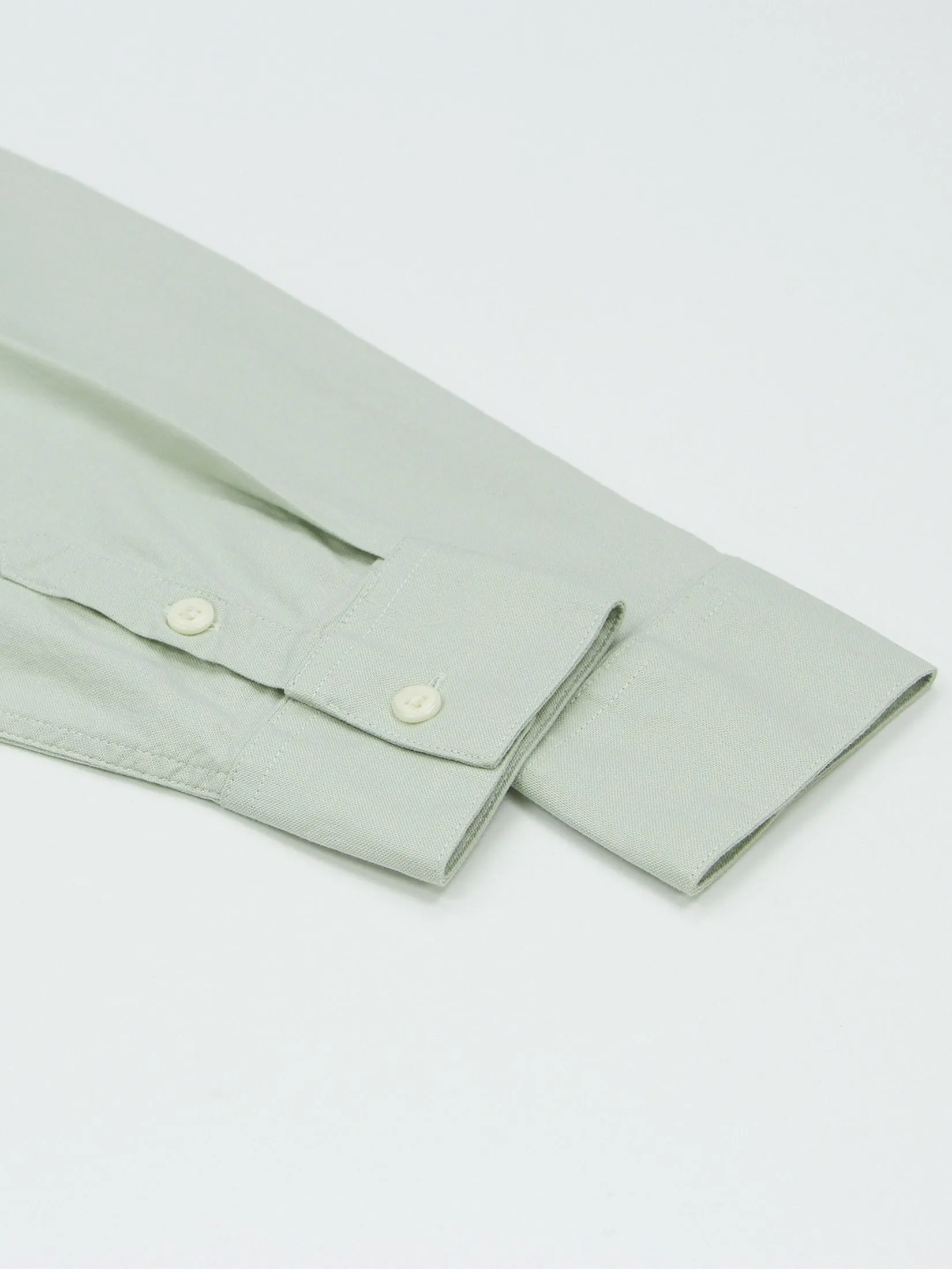 GIORDANO Women's Embroidery Oxford Shirts (Classic Man) Light Green GIORDANO Women's Embroidery Oxford Shirts (Classic Man) Light Green