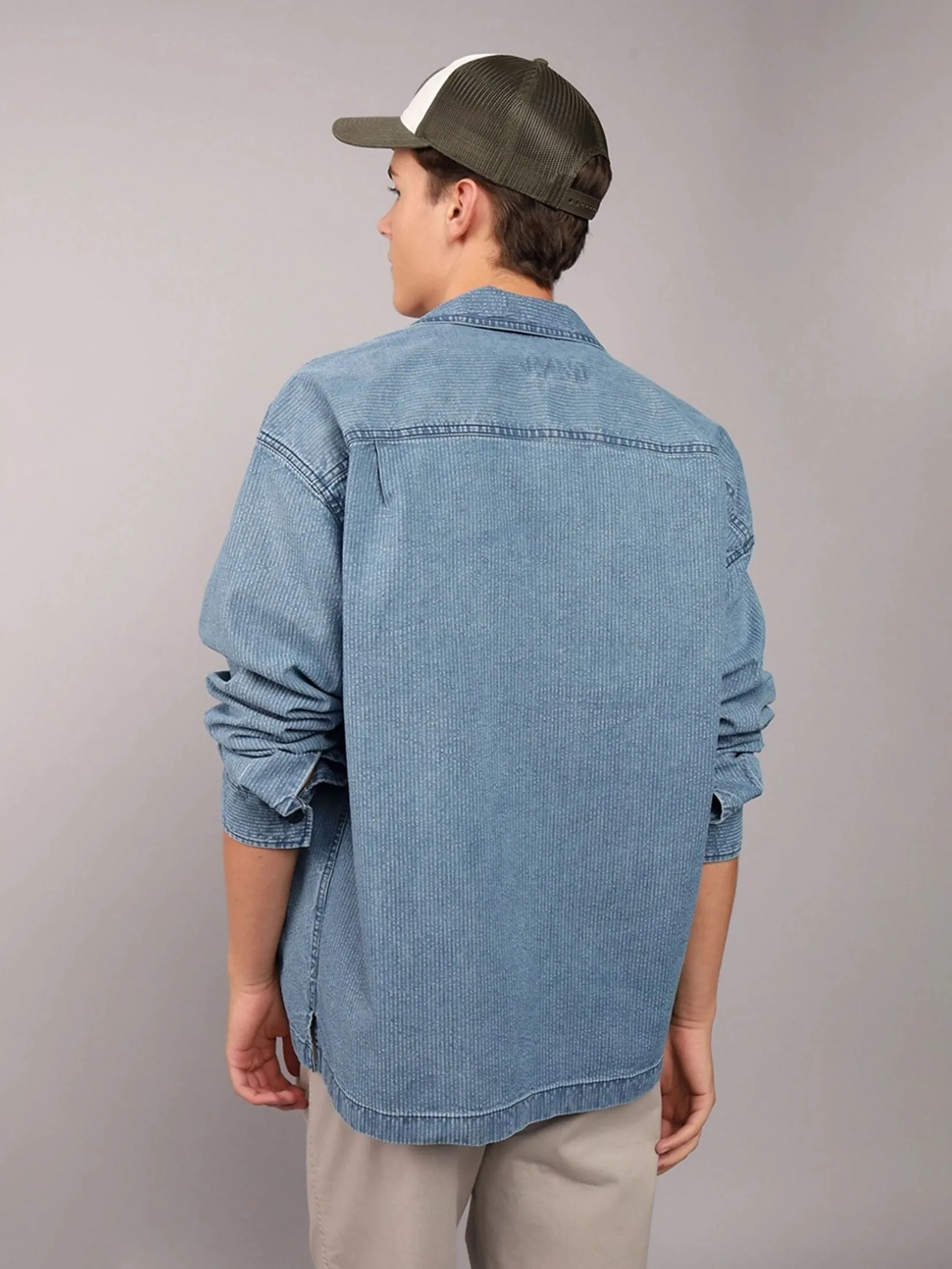 American Eagle MEN 2610 - OVERSIZED CAMP COLLAR ONTARIO SEERSUCKER SHIRT 400 BLUE American Eagle MEN 2610 - OVERSIZED CAMP COLLAR ONTARIO SEERSUCKER SHIRT 400 BLUE