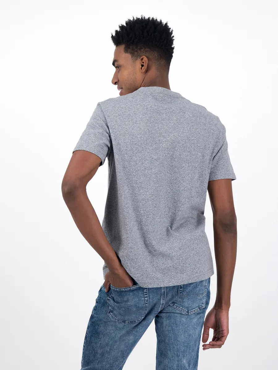 American Eagle INTL SS HENLEY HEATHER 006 HEATHER GRAY American Eagle INTL SS HENLEY HEATHER 006 HEATHER GRAY