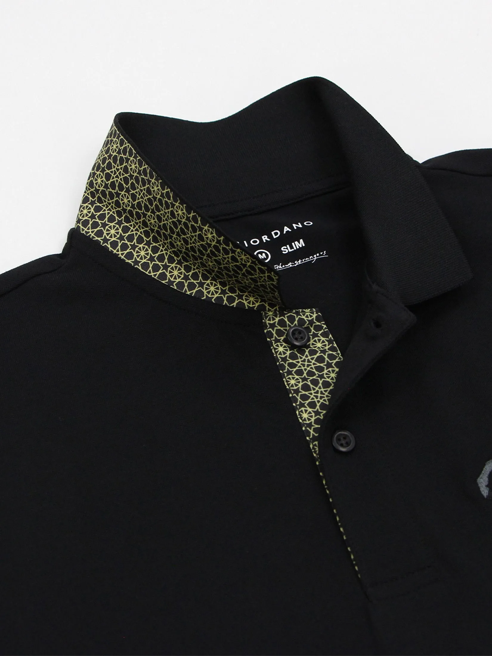 GIORDANO Men's Slim Pique Embroidery Polo (Napoleon) Signature Black GIORDANO Men's Slim Pique Embroidery Polo (Napoleon) Signature Black