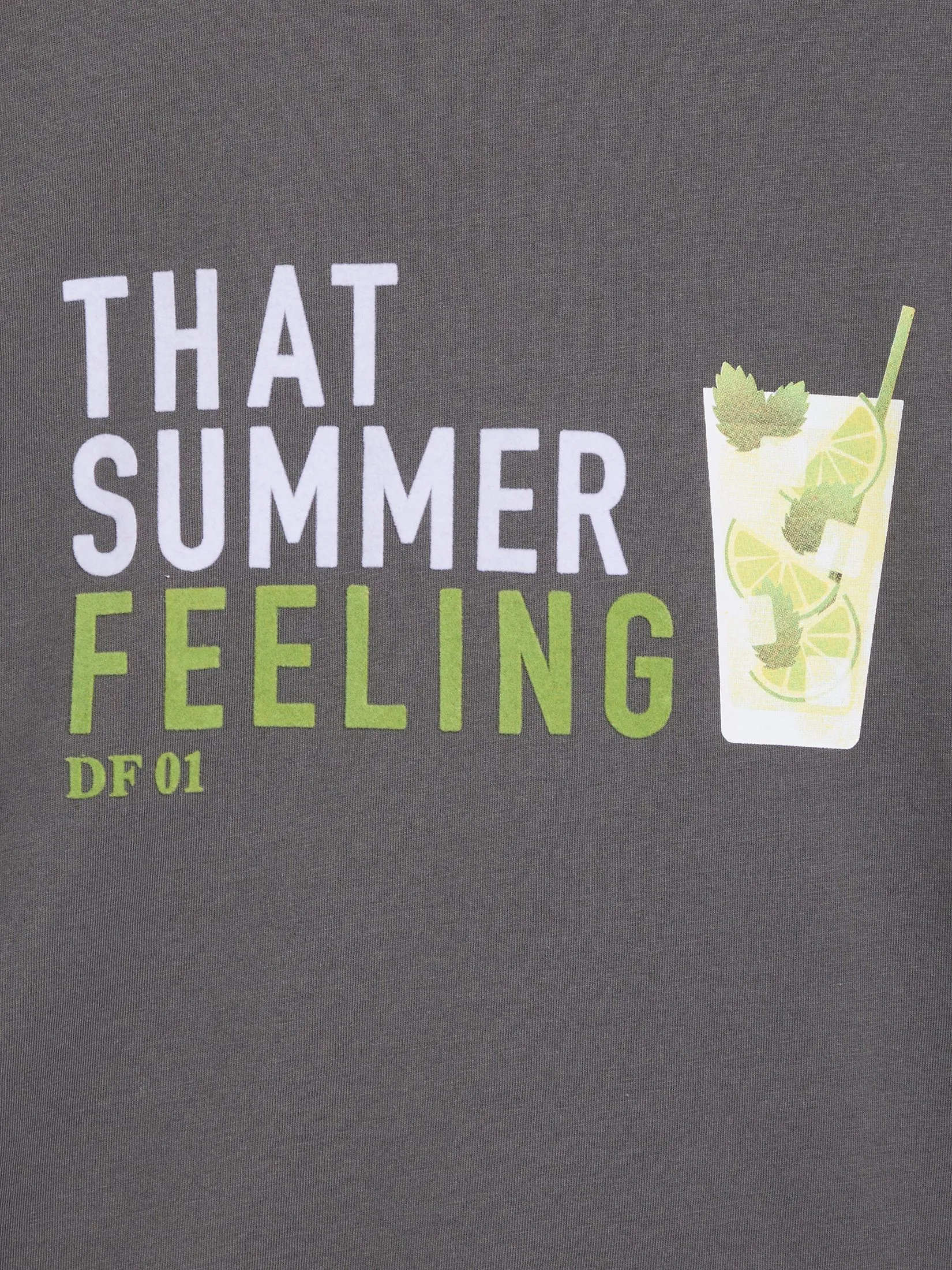 DEFRY 01 Men T-Shirt Short Sleeves 2506UTSM034 Grey DEFRY 01 Men T-Shirt Short Sleeves 2506UTSM034 Grey