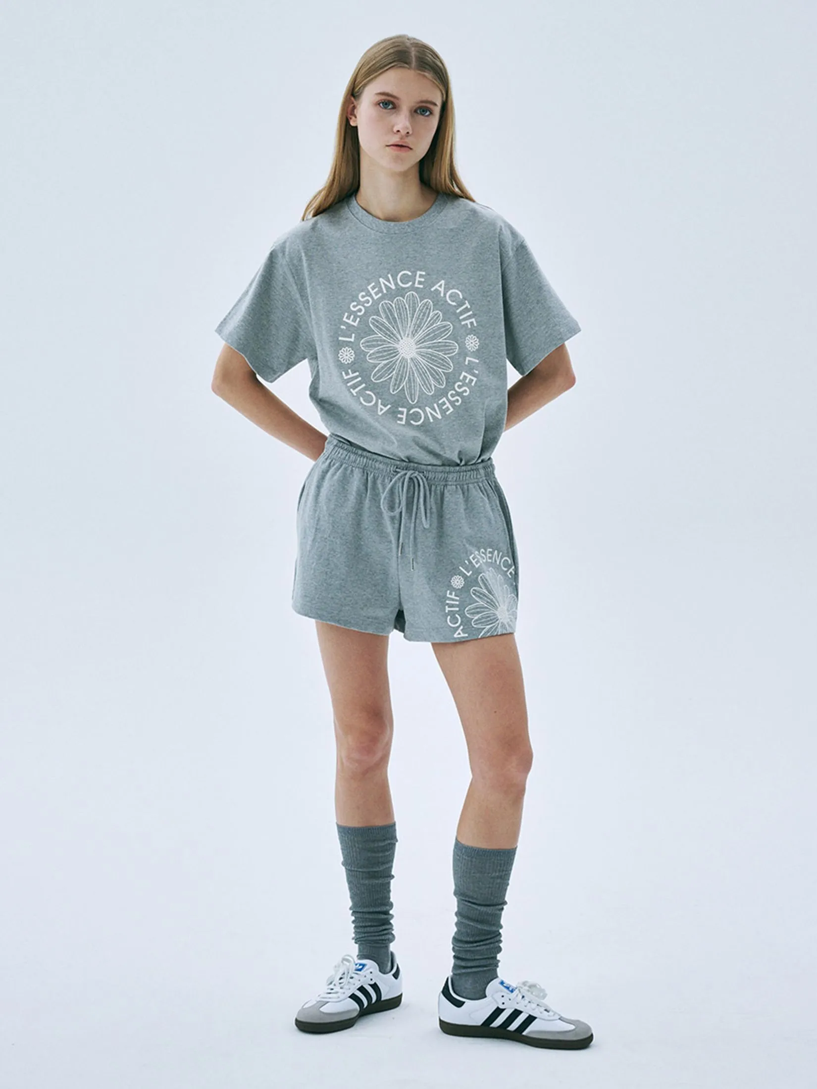 MARDI MERCREDI ACTIF Cotton Shorts Actif Emblem Melange Grey Ivory F MARDI MERCREDI ACTIF Cotton Shorts Actif Emblem Melange Grey Ivory F