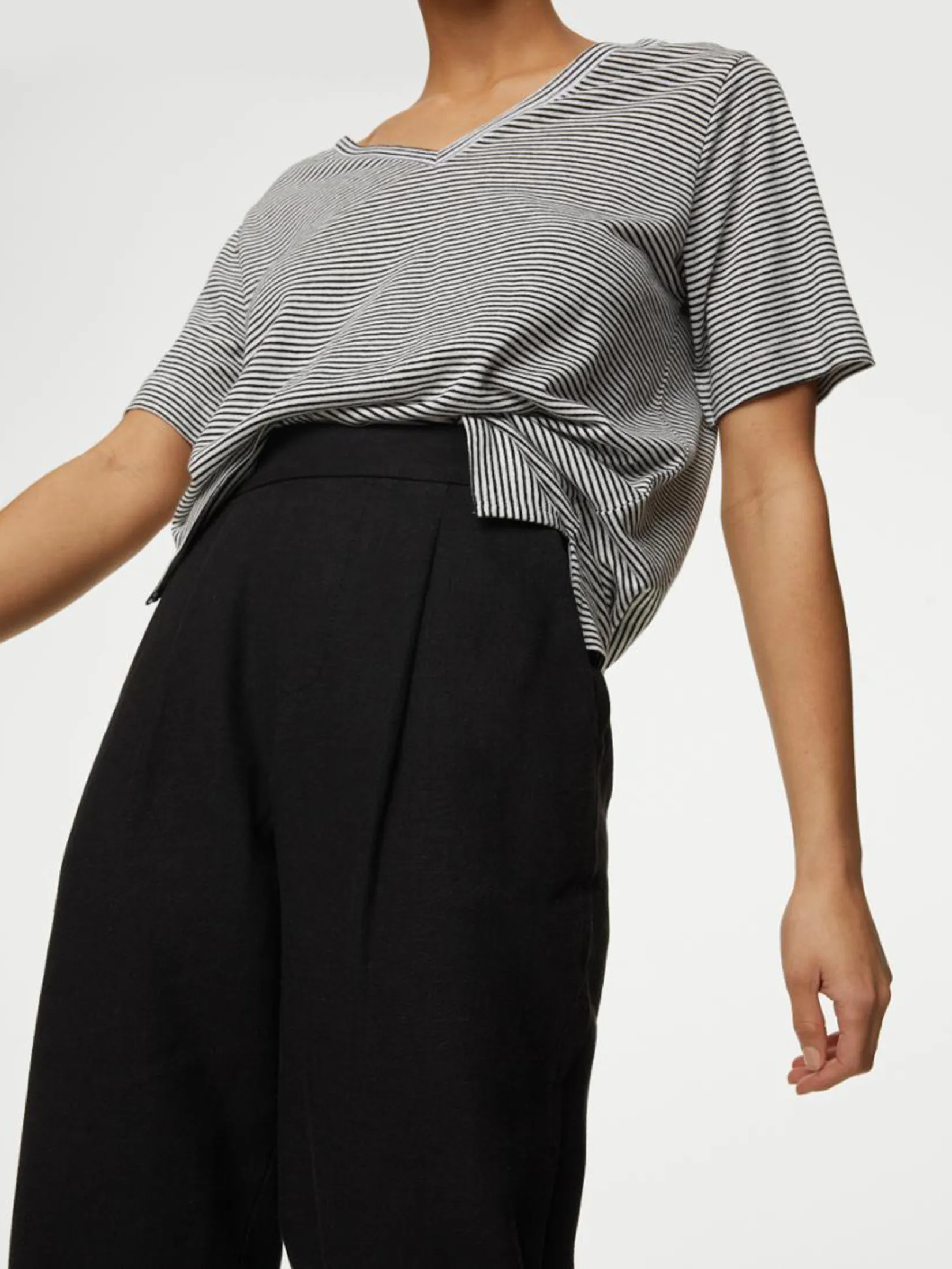 MARKS & SPENCER Women TrousersTapered Linen Rich MARKS & SPENCER Women TrousersTapered Linen Rich