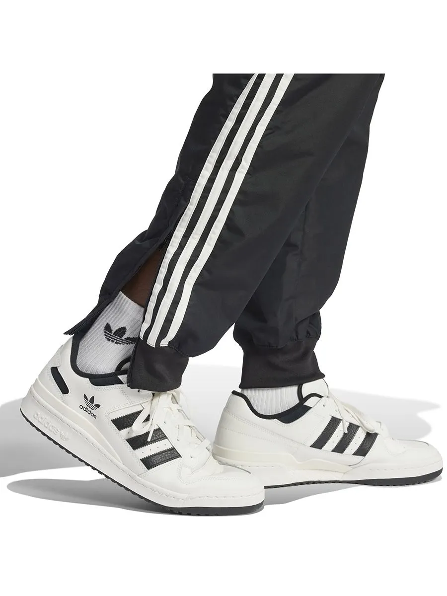 ADIDAS Men Tracksuit Bottoms Q3 Atlanta IX6723 Black ADIDAS Men Tracksuit Bottoms Q3 Atlanta IX6723 Black