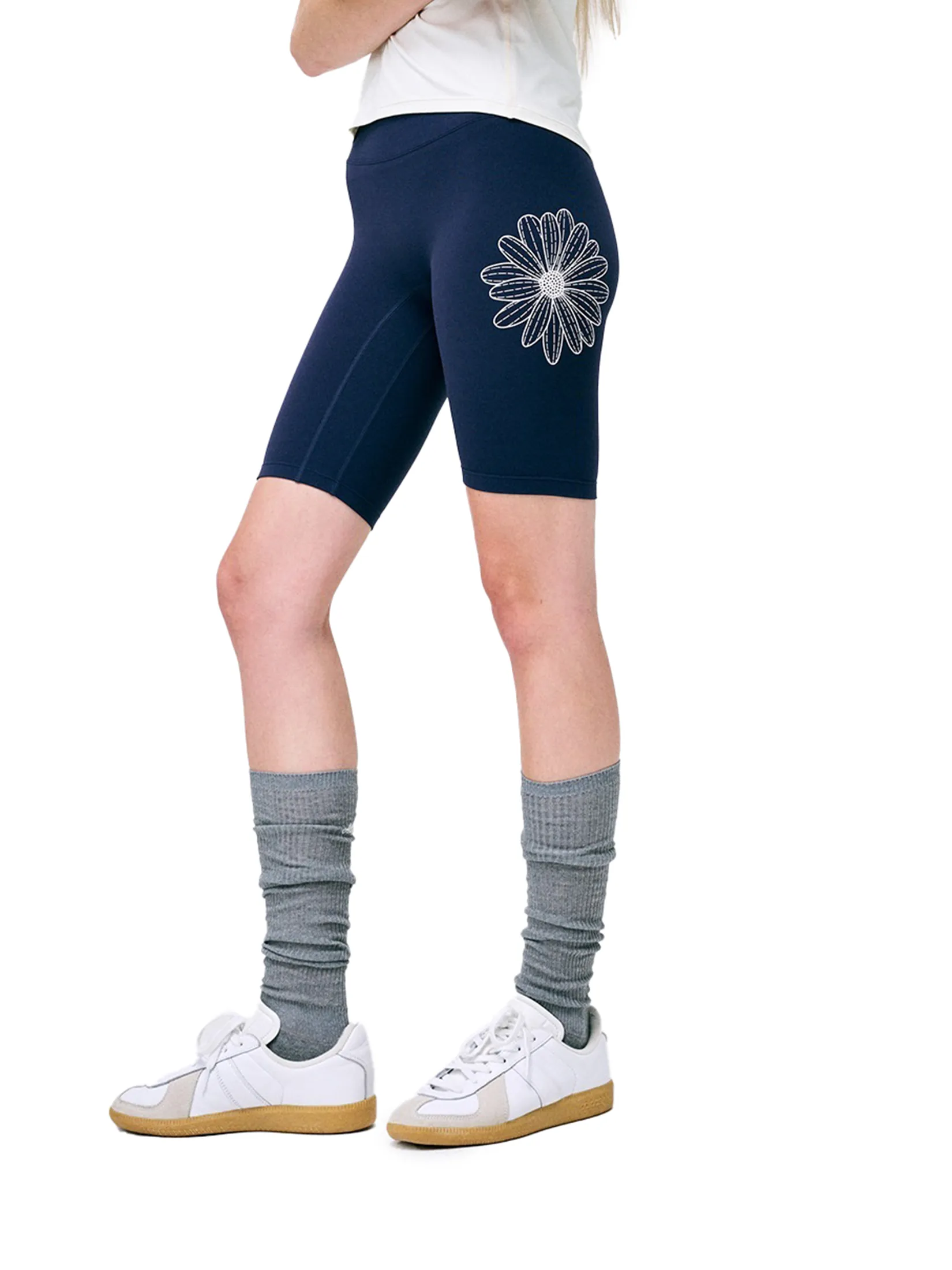 MARDI MERCREDI ACTIF Beurre Ultimate Comfort Biker Leggings Theflower MARDI MERCREDI ACTIF Beurre Ultimate Comfort Biker Leggings Theflower