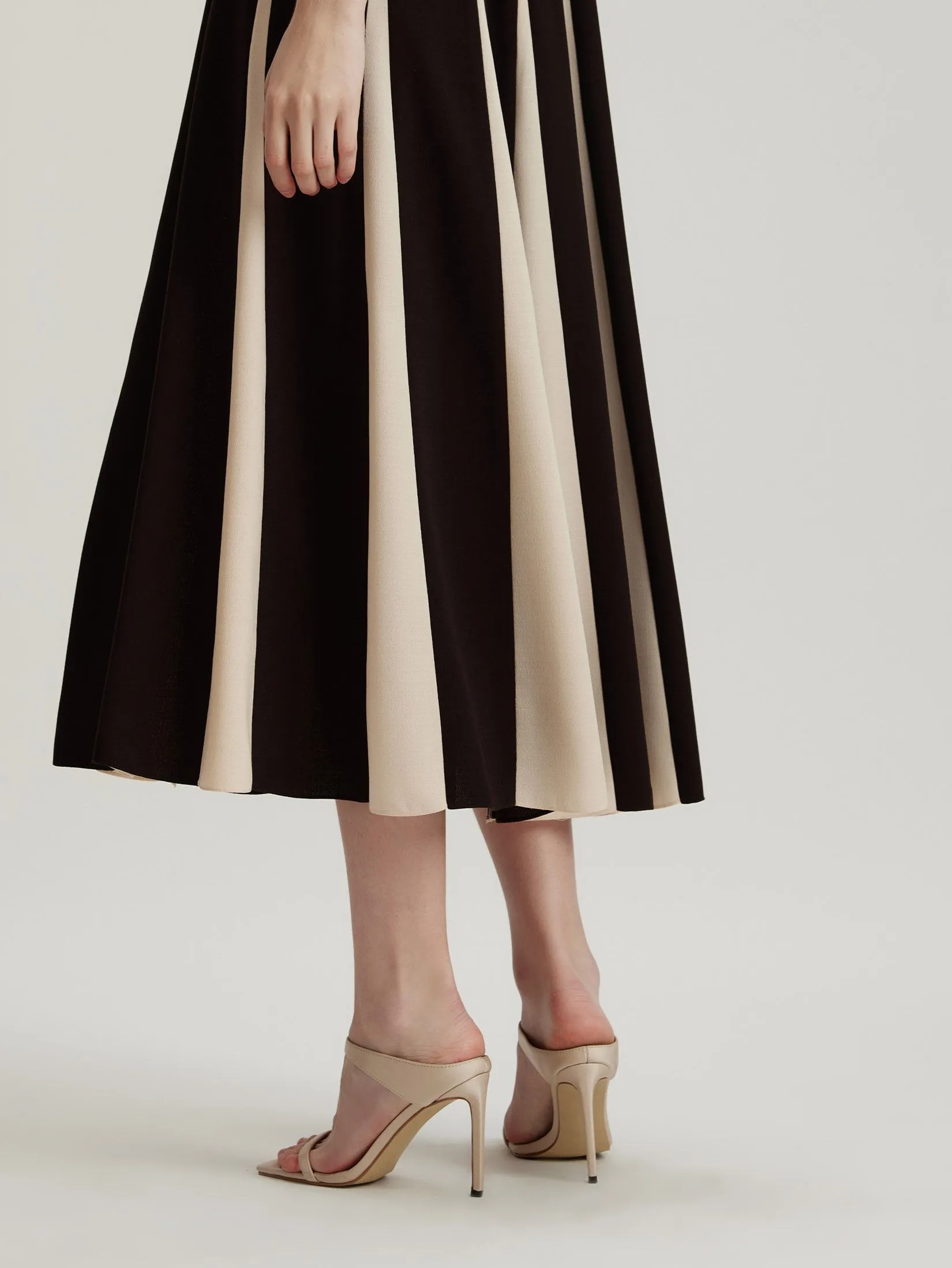 ASAVA ( AW24 )Jocelyn Sleeveless Women Dress Brown ASAVA ( AW24 )Jocelyn Sleeveless Women Dress Brown