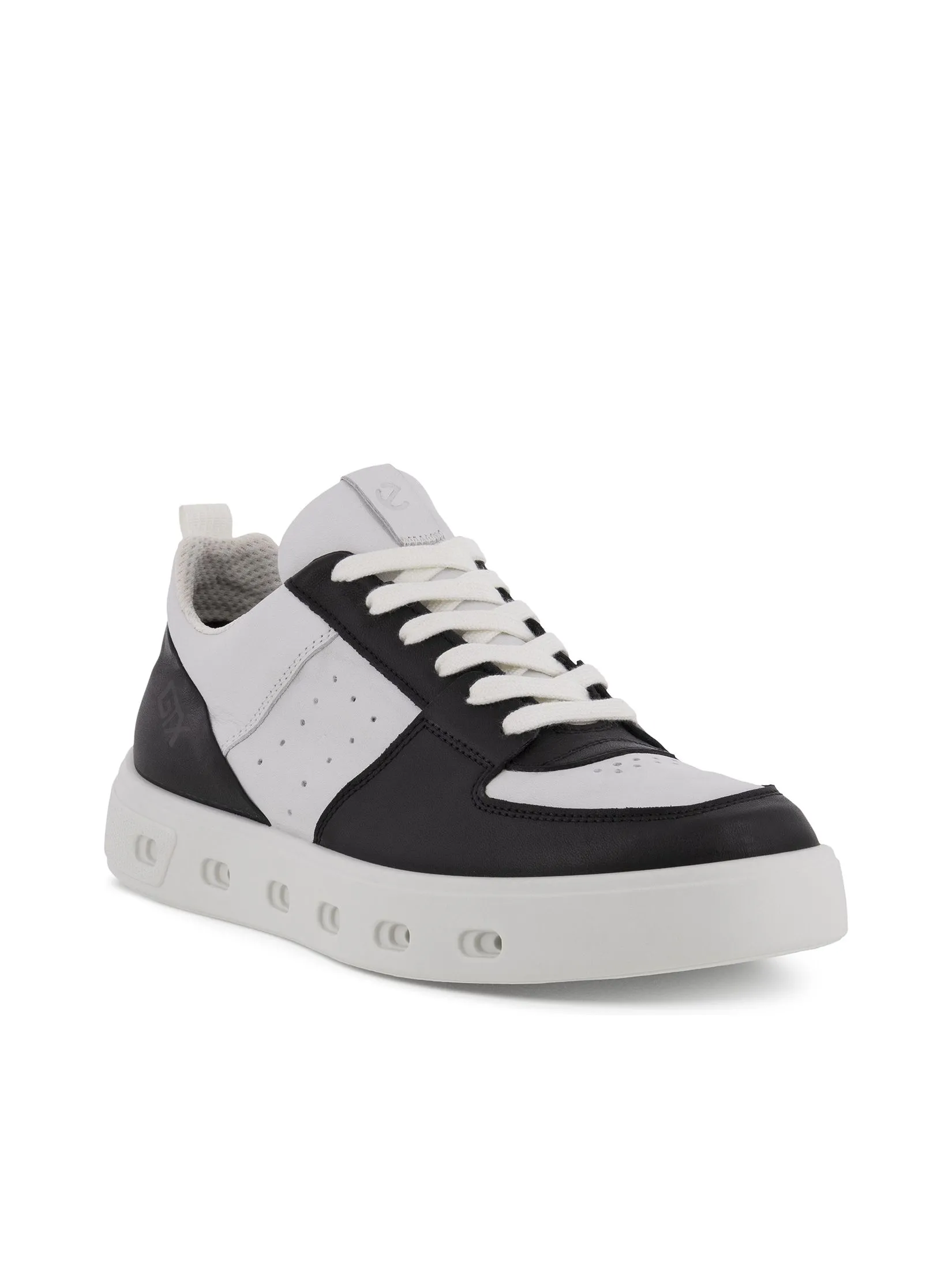ECCO Women Sneakers Street 720 Black/White ECCO Women Sneakers Street 720 Black/White