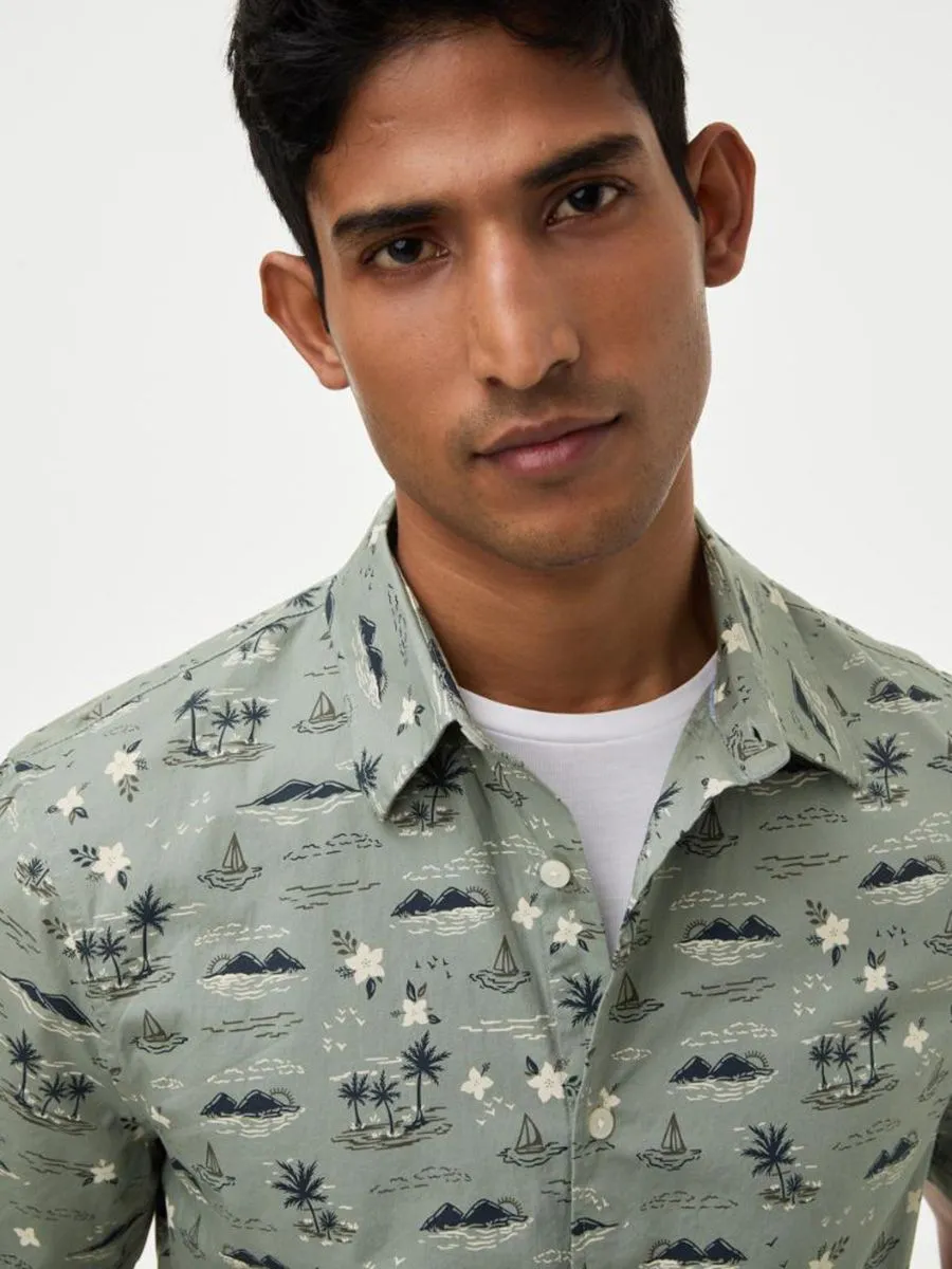 MARKS & SPENCER Men Shirt Short Sleeves Easy Iron Pure Cotton Geometric Print Green Mix MARKS & SPENCER Men Shirt Short Sleeves Easy Iron Pure Cotton Geometric Print Green Mix