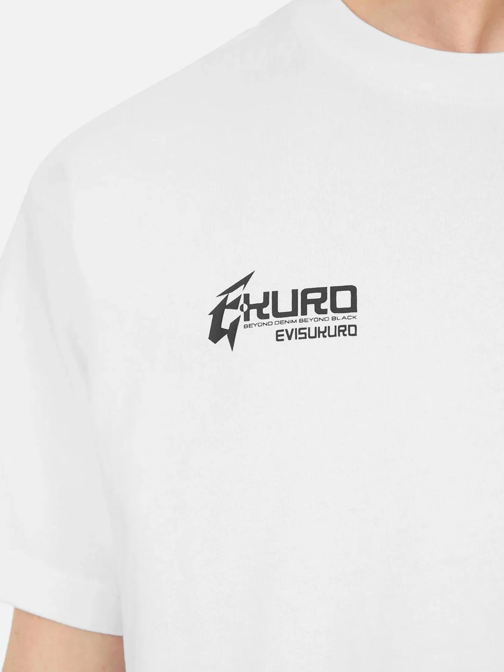 EVISU Men T-shirt Seagull Embroidery and Logo Print Regular Fit White EVISU Men T-shirt Seagull Embroidery and Logo Print Regular Fit White