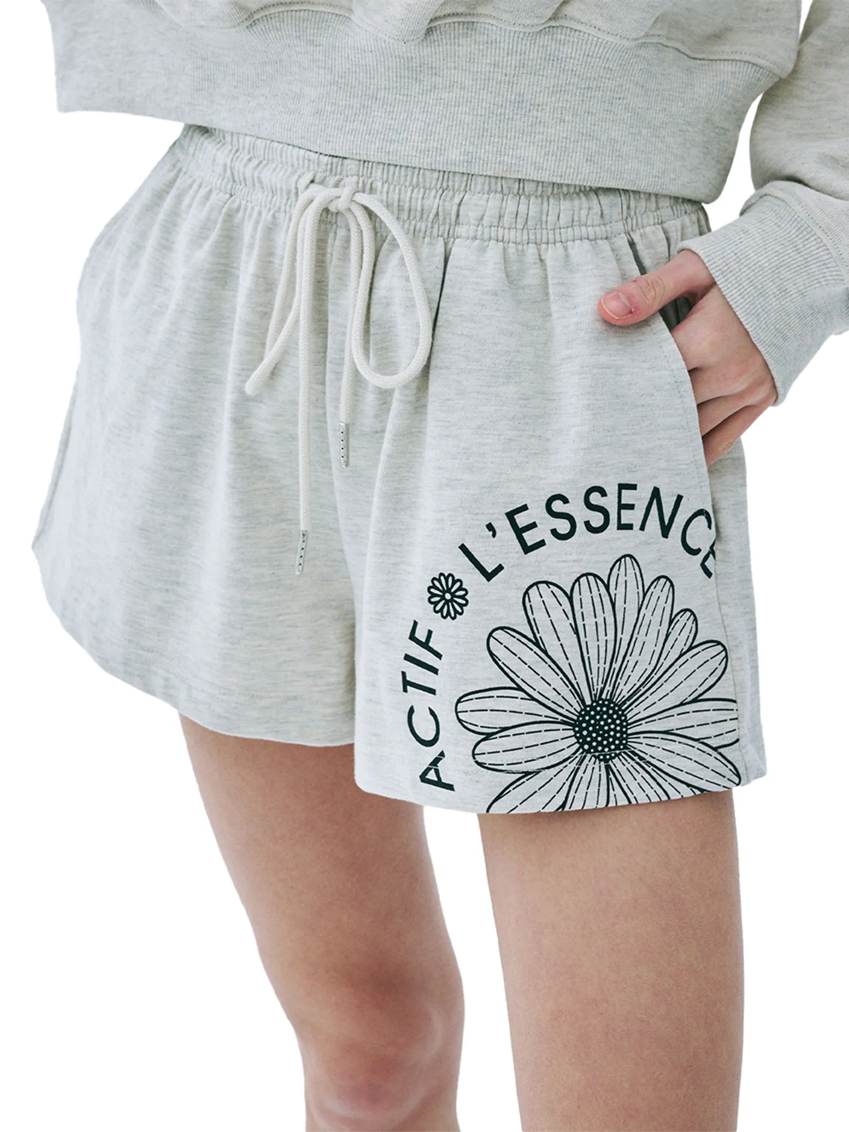 MARDI MERCREDI ACTIF Cotton Shorts Actif Emblem Oatmeal Black F MARDI MERCREDI ACTIF Cotton Shorts Actif Emblem Oatmeal Black F