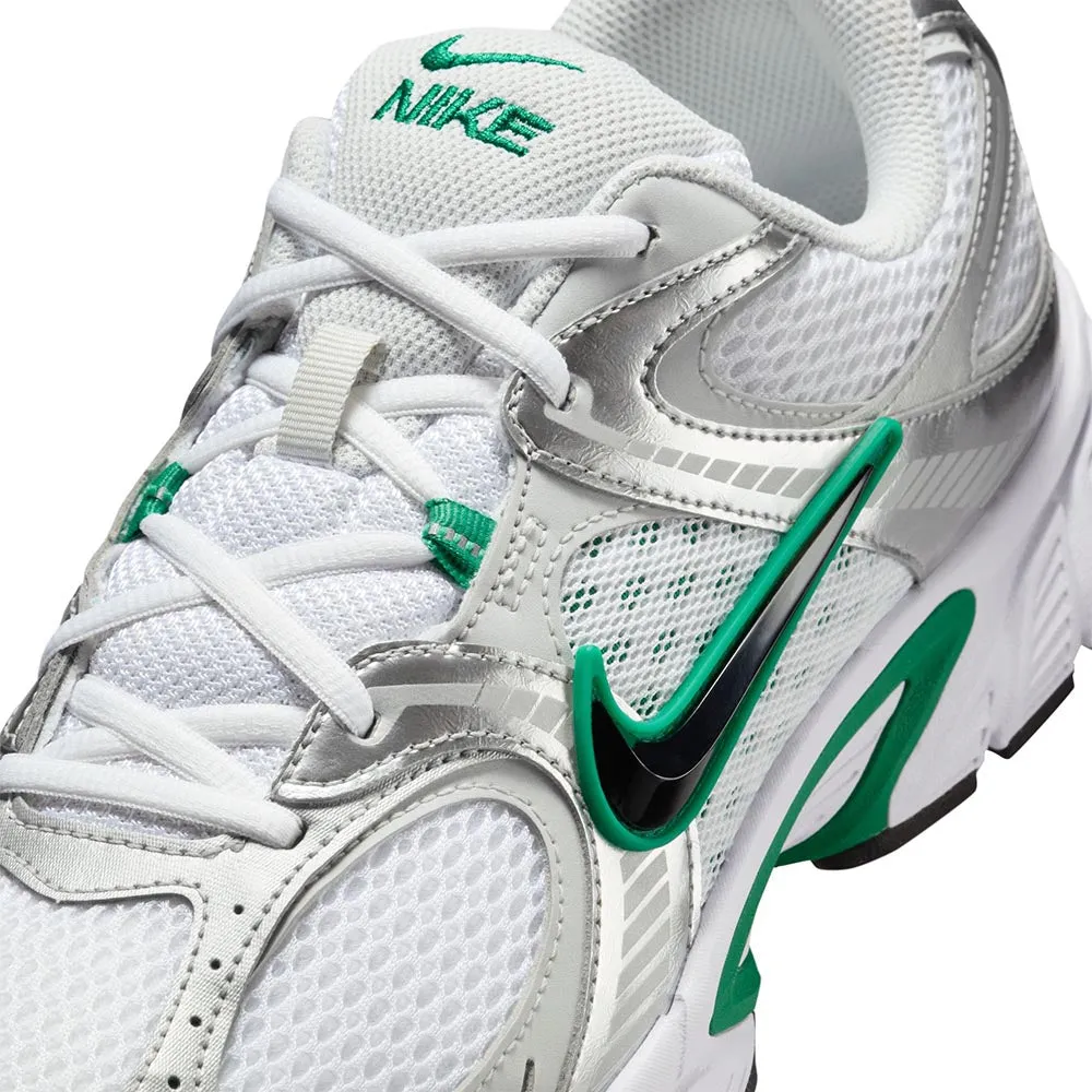 NIKE Men Casual Shoes V5 RNR White - NI083SH535EKTH NIKE Men Casual Shoes V5 RNR White - NI083SH535EKTH