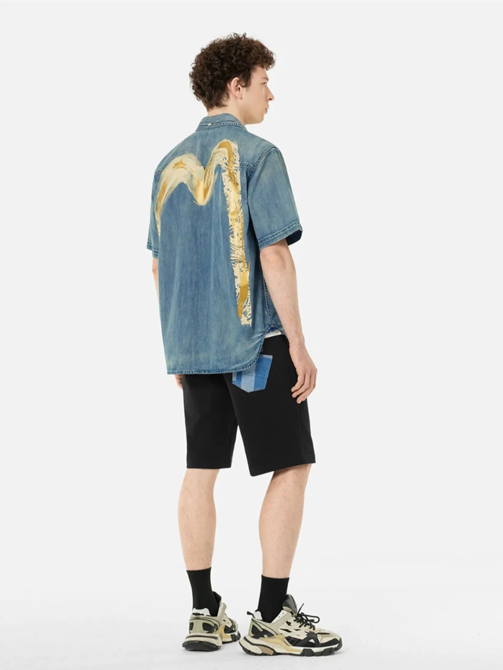 EVISU Men Shirt Short-Sleeves Artistic Brush Daicock Print Relax Fit Denim Indigo EVISU Men Shirt Short-Sleeves Artistic Brush Daicock Print Relax Fit Denim Indigo