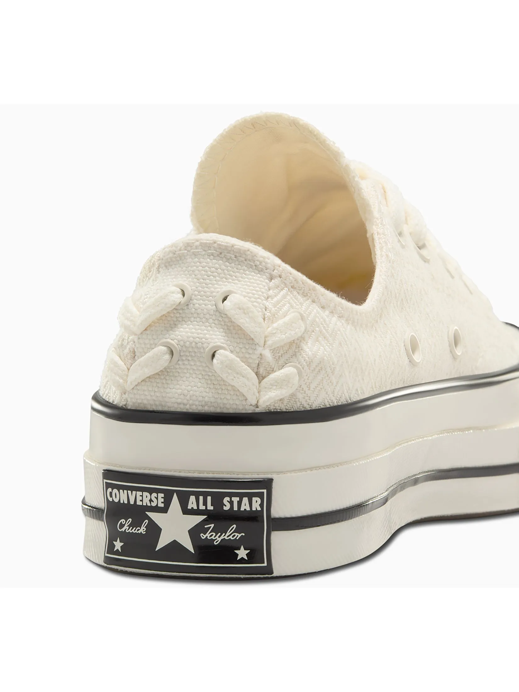 CONVERSE Women Sneakers Chuck 70 Classic Romantic Ox Cream Egret/Black/Egret CONVERSE Women Sneakers Chuck 70 Classic Romantic Ox Cream Egret/Black/Egret