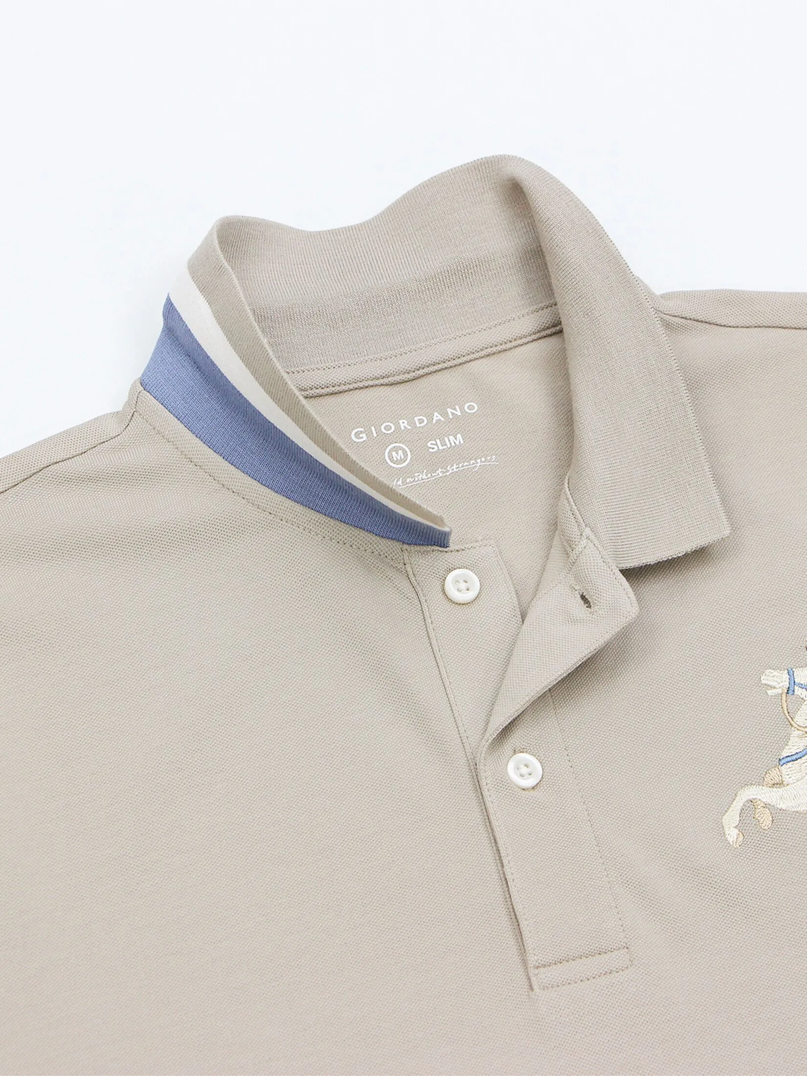 GIORDANO Men's Pique Slim Fit Embroidery Napoleon Polo Puse cashmere khaki GIORDANO Men's Pique Slim Fit Embroidery Napoleon Polo Puse cashmere khaki