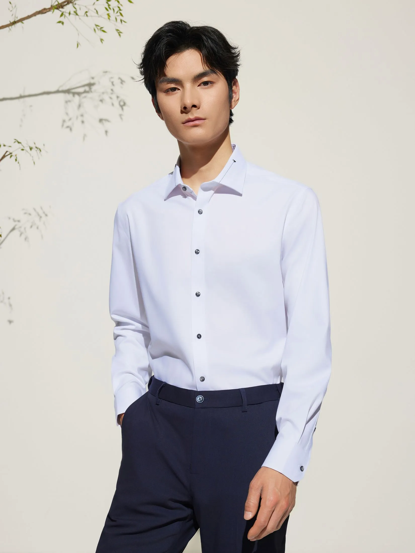 G2000 Men Clothing Non-Iron Silky Touch  Shirt Smart Fit - White G2000 Men Clothing Non-Iron Silky Touch  Shirt Smart Fit - White
