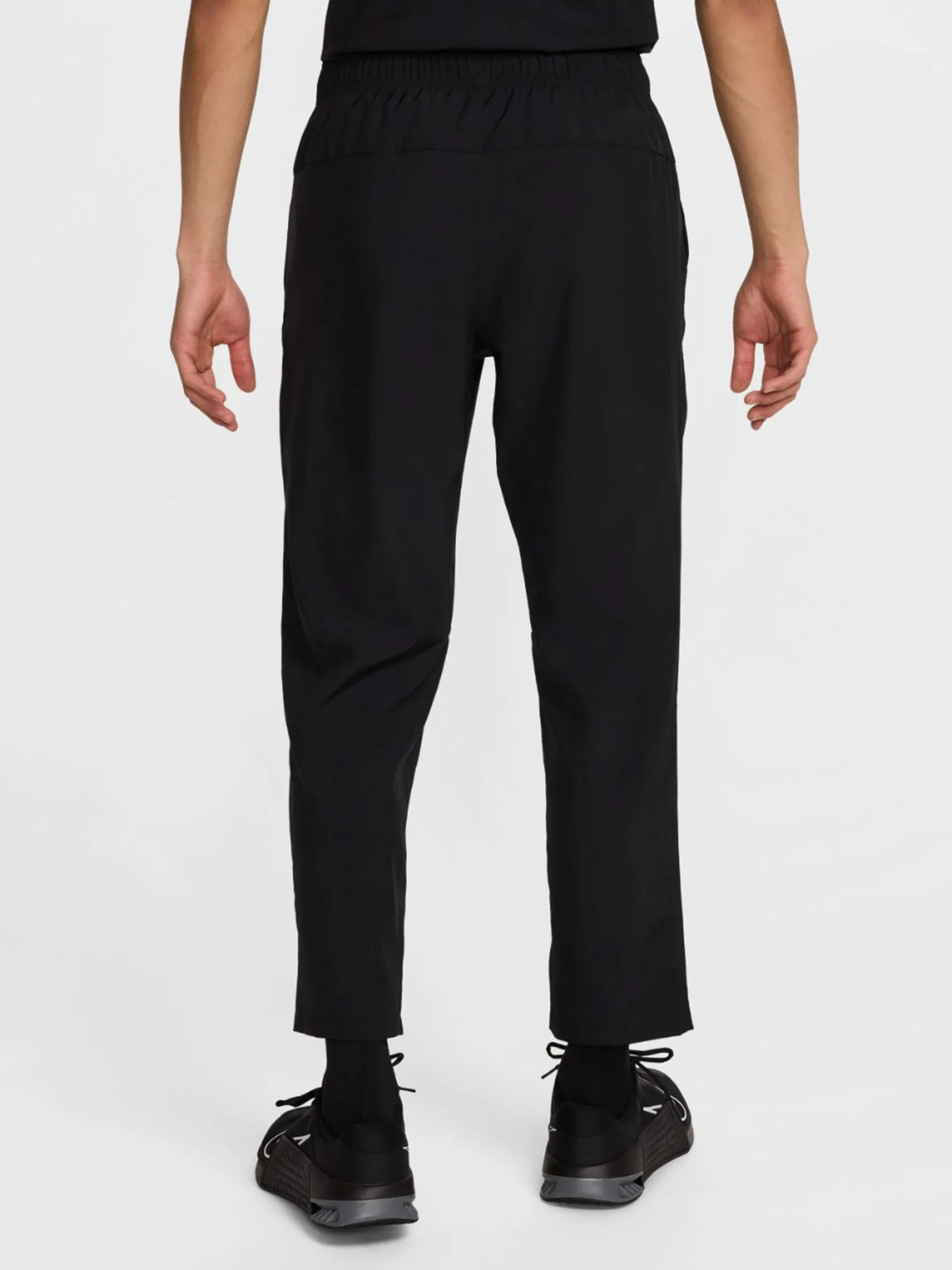 NIKE Men Versatile Pants Form Dri-Fit Black/White NIKE Men Versatile Pants Form Dri-Fit Black/White
