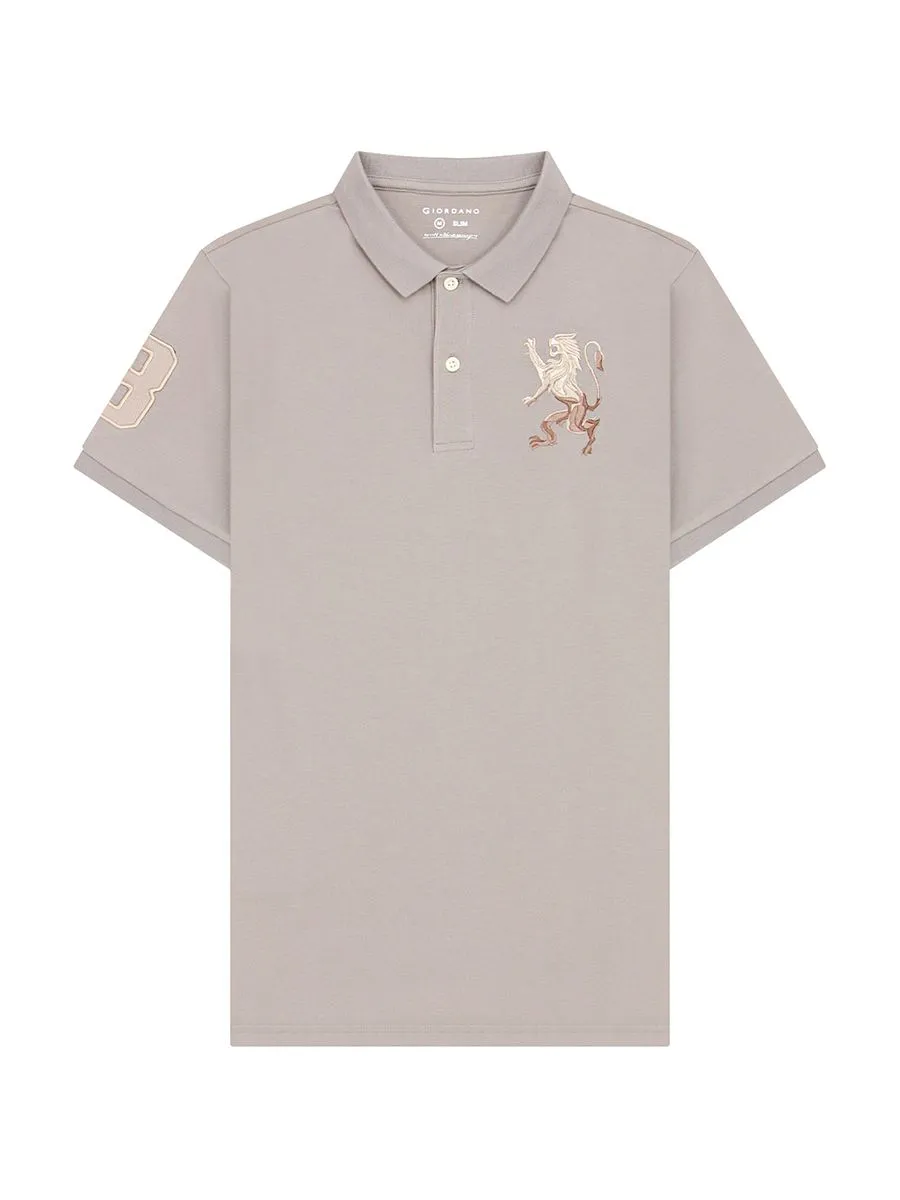 GIORDANO Men's Lycra Pique Embroidery Polo (3D Lion)  Cinder Khaki GIORDANO Men's Lycra Pique Embroidery Polo (3D Lion)  Cinder Khaki