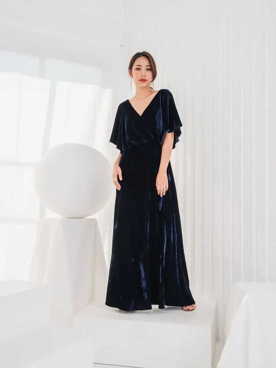 ROSE THE LABEL Kimono Velvet Dress  Navy ROSE THE LABEL Kimono Velvet Dress  Navy
