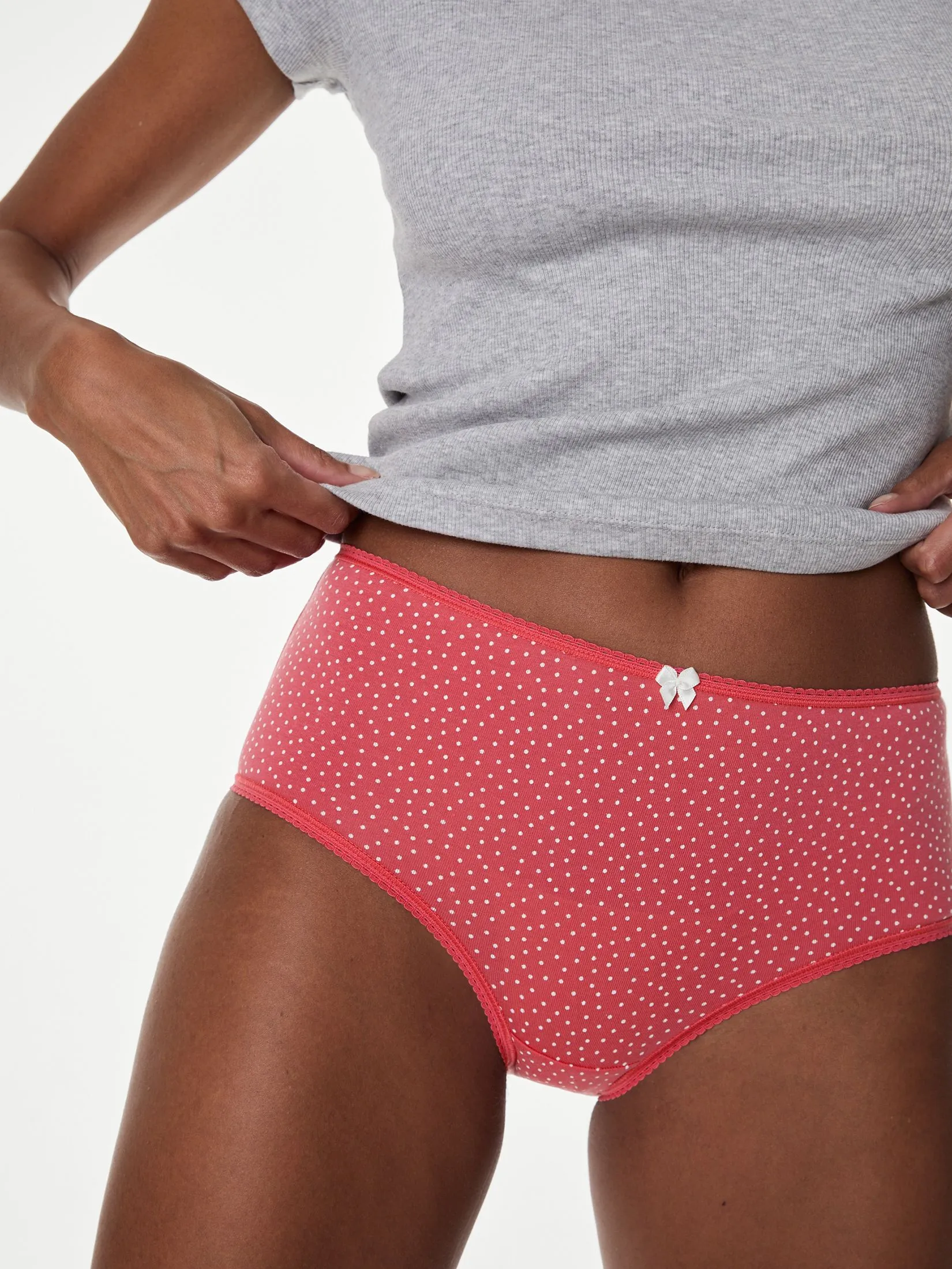 MARKS & SPENCER Women Briefs High Rise Shorts Cotton Lycra Printed 5pk Multi-Color MARKS & SPENCER Women Briefs High Rise Shorts Cotton Lycra Printed 5pk Multi-Color