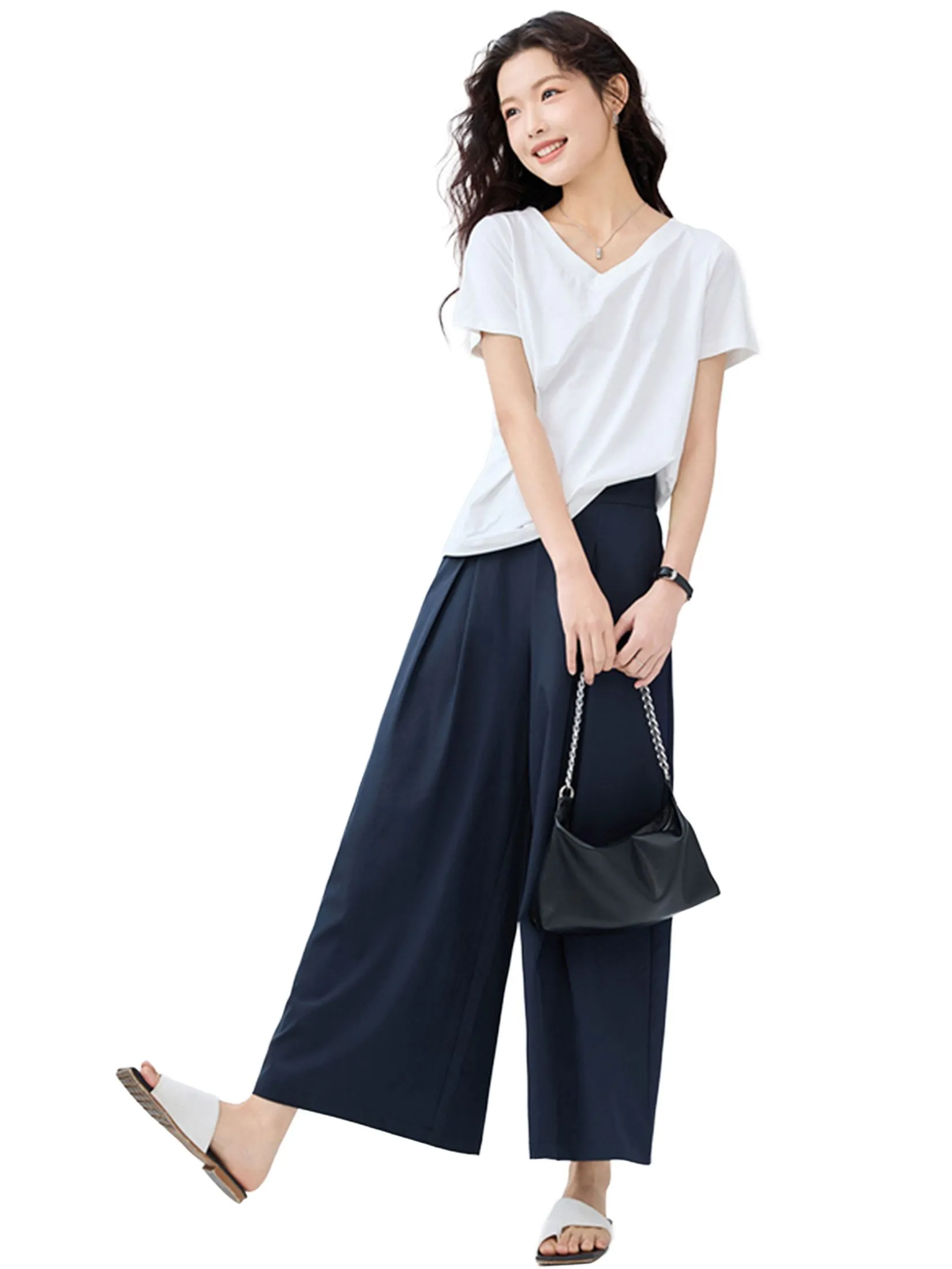 GIORDANO Women's  Online Exclusive Pleated Ankle Trousers Navy Blue GIORDANO Women's  Online Exclusive Pleated Ankle Trousers Navy Blue