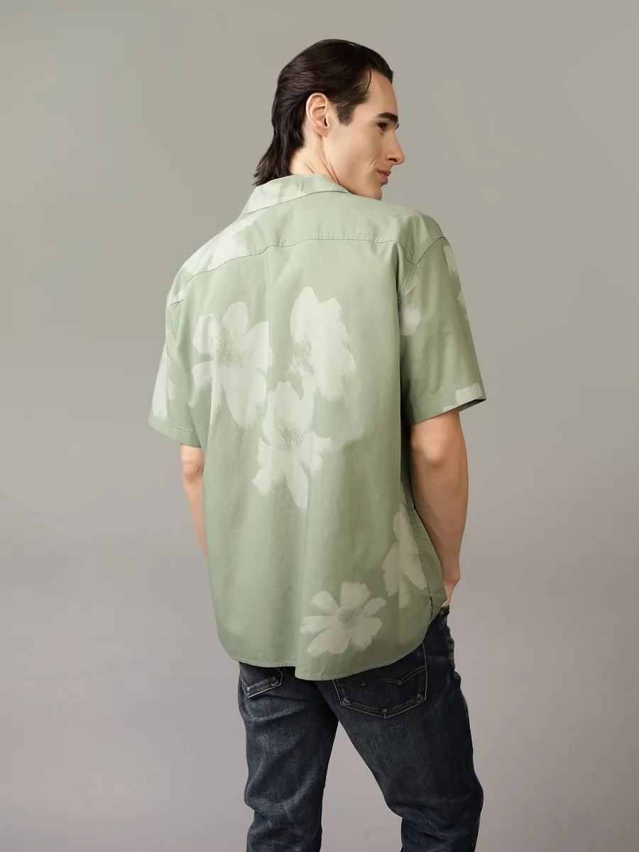 American Eagle MEN WENDY FLORAL SS OVERSIZED CAMP COLLAR COTTON RAYON 322 SHARP GREEN American Eagle MEN WENDY FLORAL SS OVERSIZED CAMP COLLAR COTTON RAYON 322 SHARP GREEN