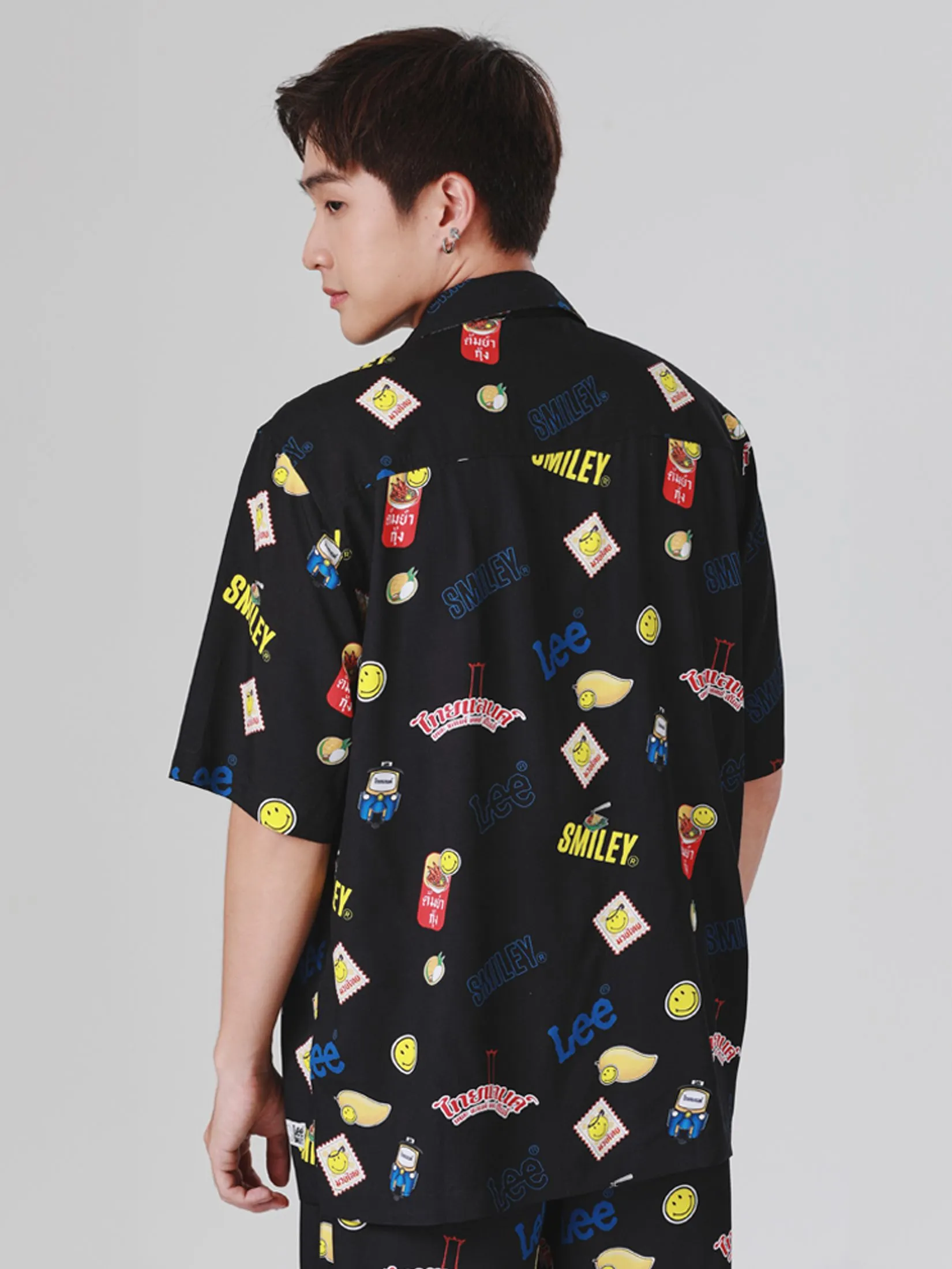 LEE Men's Shirt Short Sleeve Lee Smiley Collection Comfort Fit Black LEE Men's Shirt Short Sleeve Lee Smiley Collection Comfort Fit Black