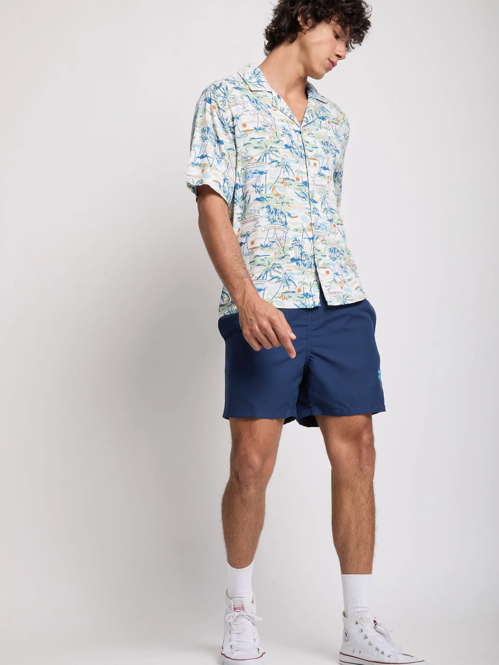 DEFRY 01 Men Shirt Short Sleeves Hawaiian Style Off White DEFRY 01 Men Shirt Short Sleeves Hawaiian Style Off White