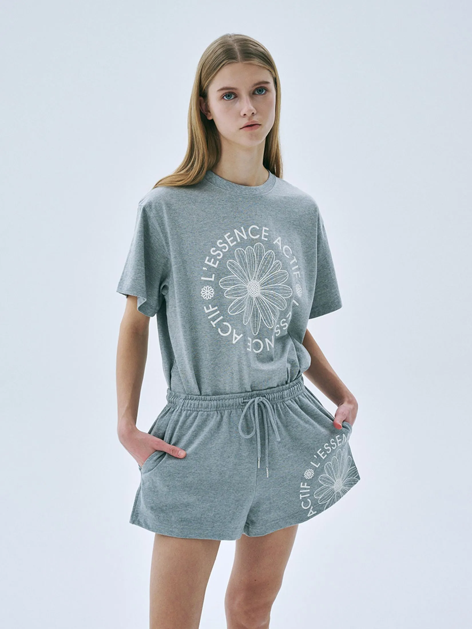 MARDI MERCREDI ACTIF Cotton Shorts Actif Emblem Melange Grey Ivory F MARDI MERCREDI ACTIF Cotton Shorts Actif Emblem Melange Grey Ivory F