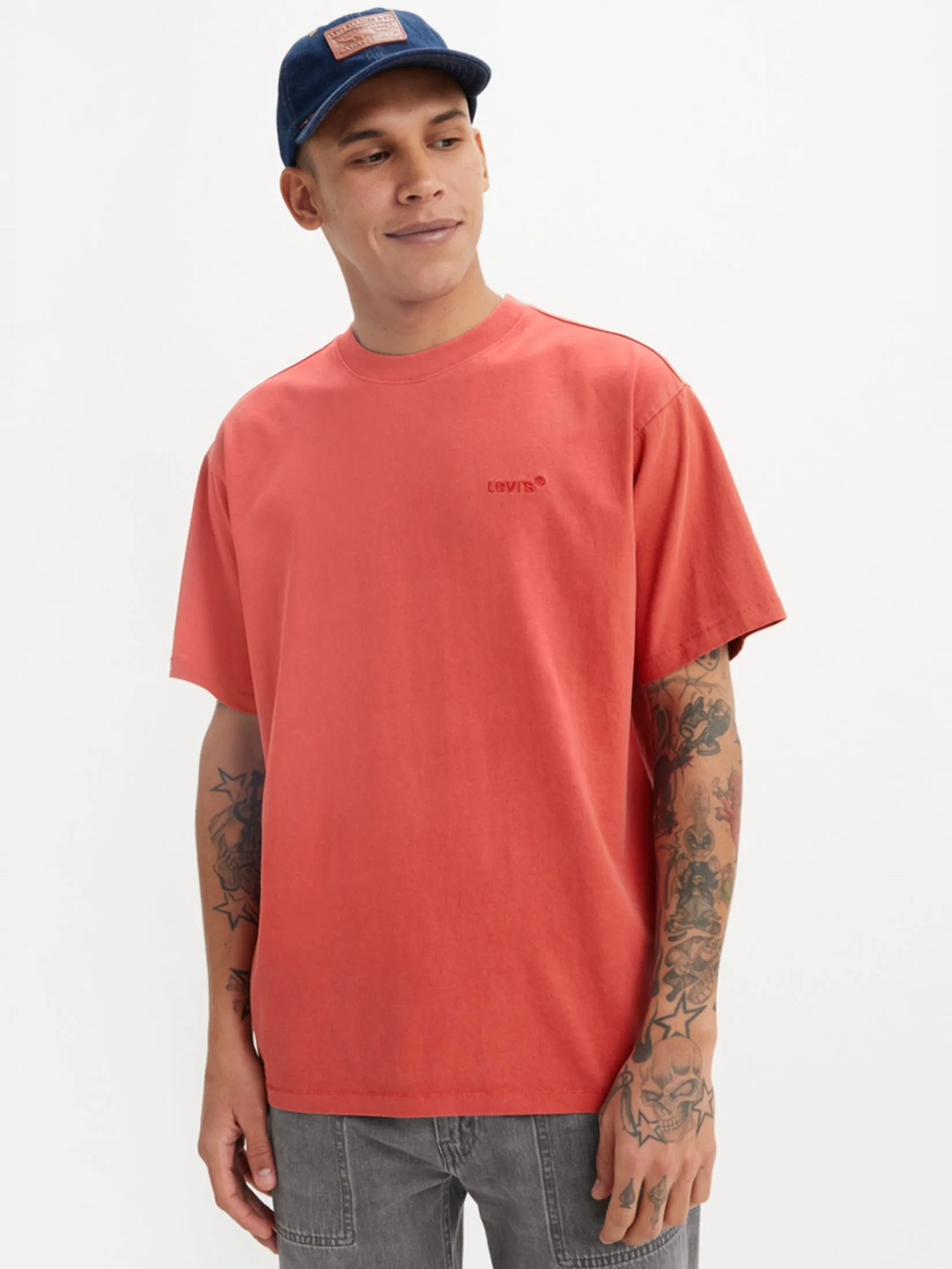 LEVI'S Men's Red Tab Vintage T-Shirt Red LEVI'S Men's Red Tab Vintage T-Shirt Red