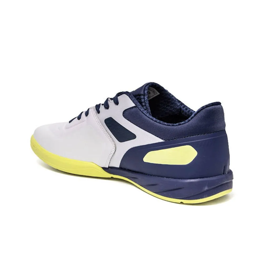 UMBRO Men Futsal Shoes Chaleira III Pro White - UM126SH151EGTH UMBRO Men Futsal Shoes Chaleira III Pro White - UM126SH151EGTH