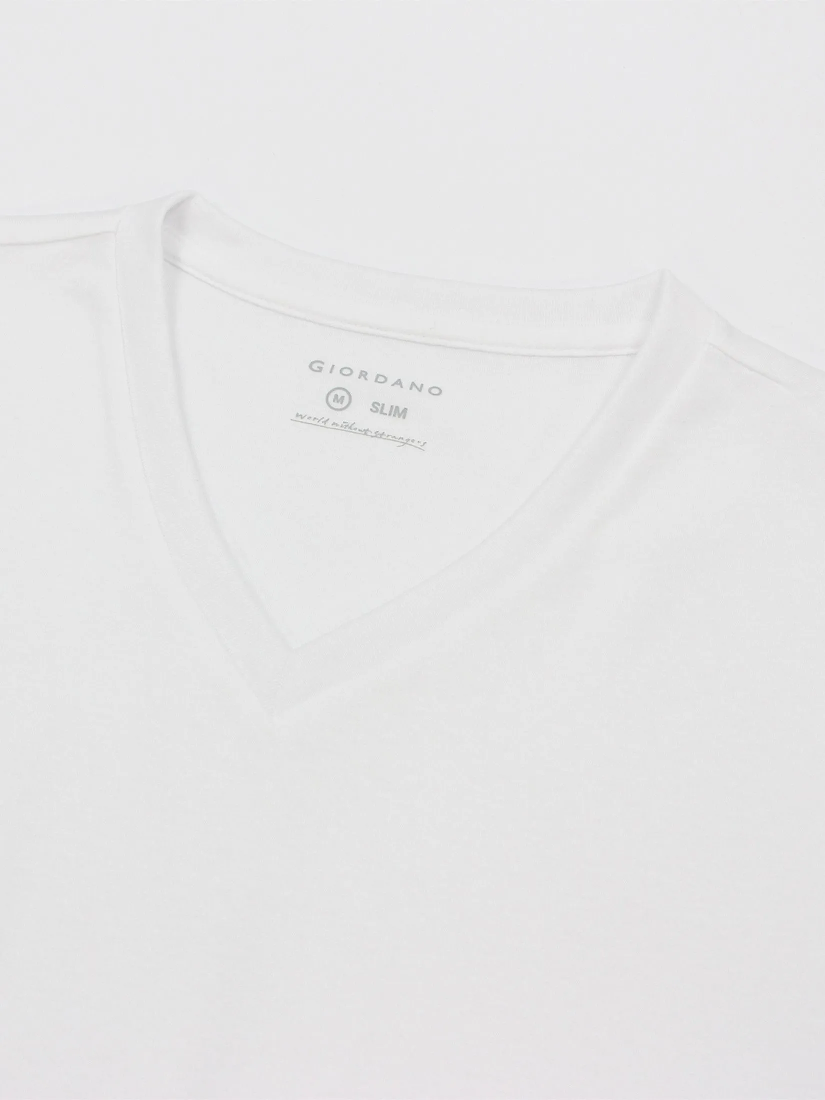 GIORDANO Men's Slim V-Neck Tee White GIORDANO Men's Slim V-Neck Tee White