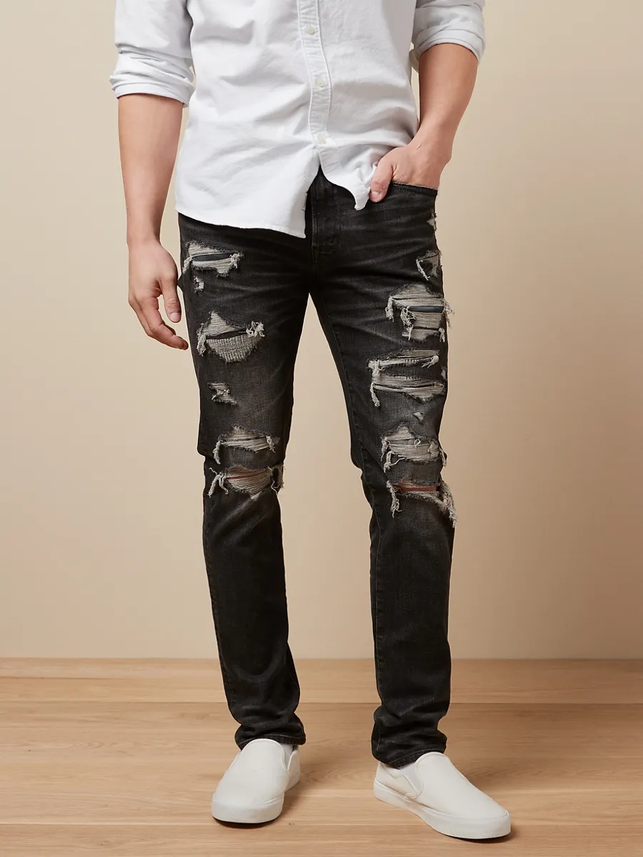 American Eagle MEN BLACK MENDED WASH SLIM FIT 038 DESTROYED BLACK American Eagle MEN BLACK MENDED WASH SLIM FIT 038 DESTROYED BLACK